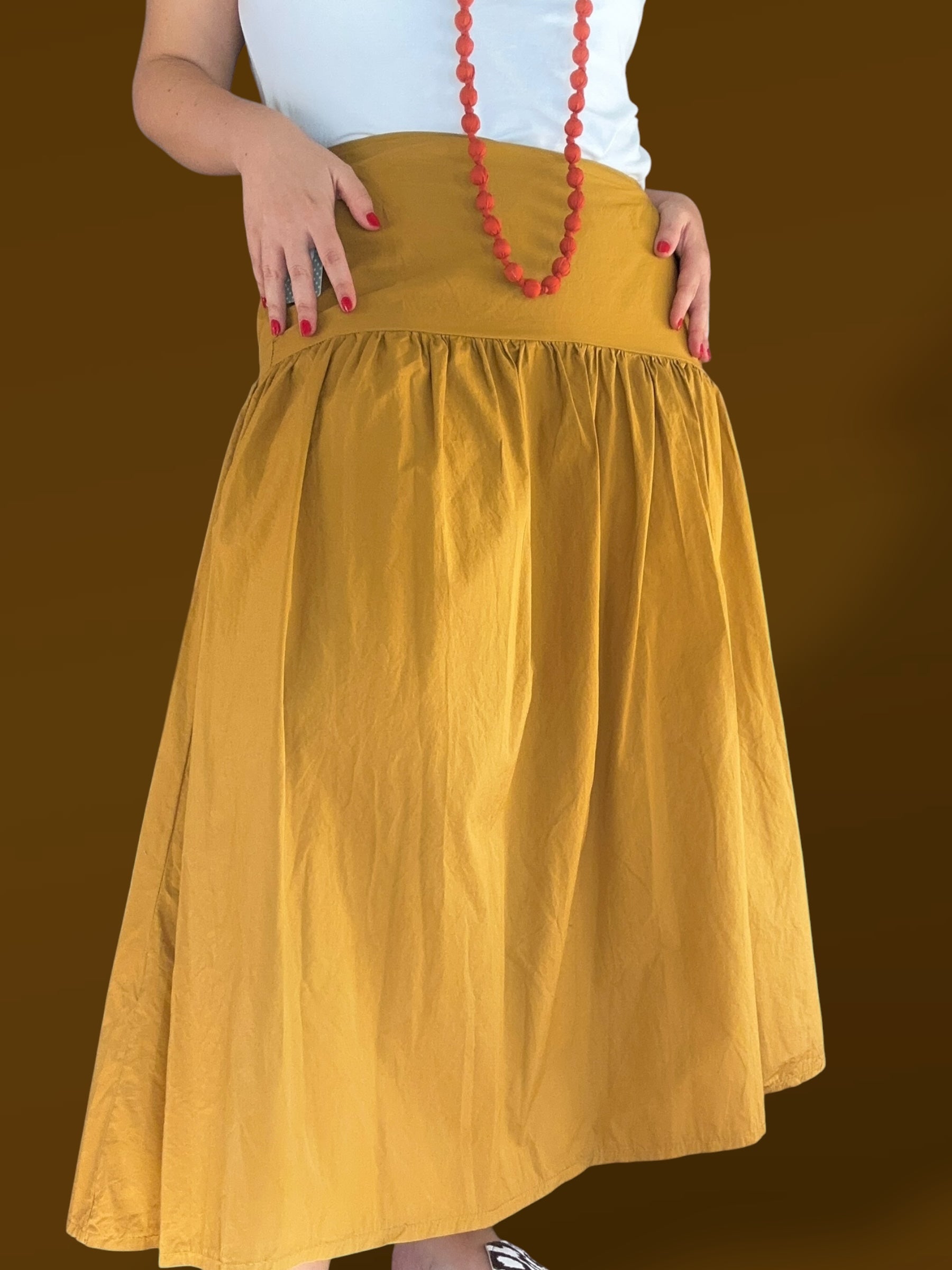 Falda Abullonada fajín mostaza