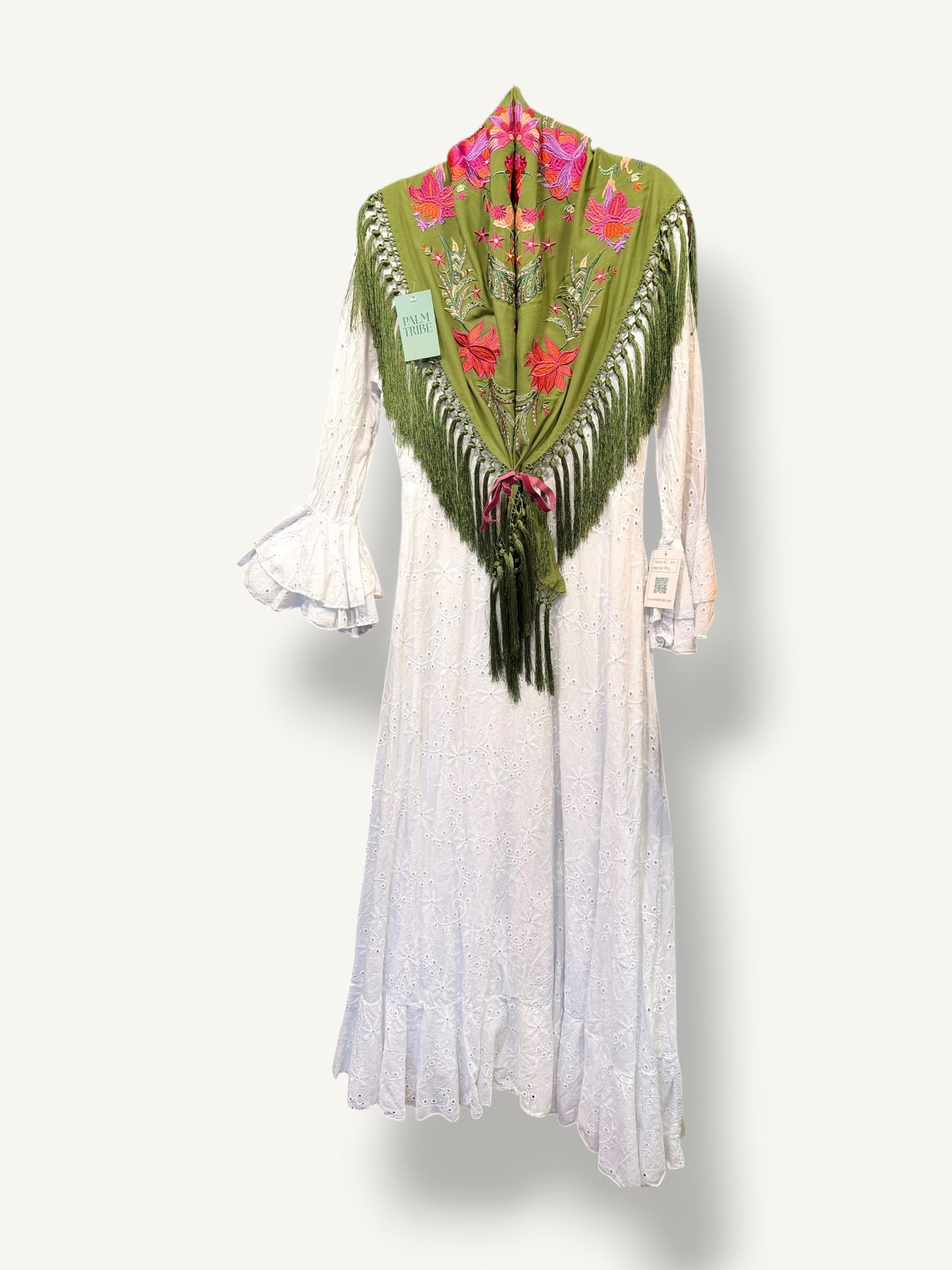 Bata Perforada blanca