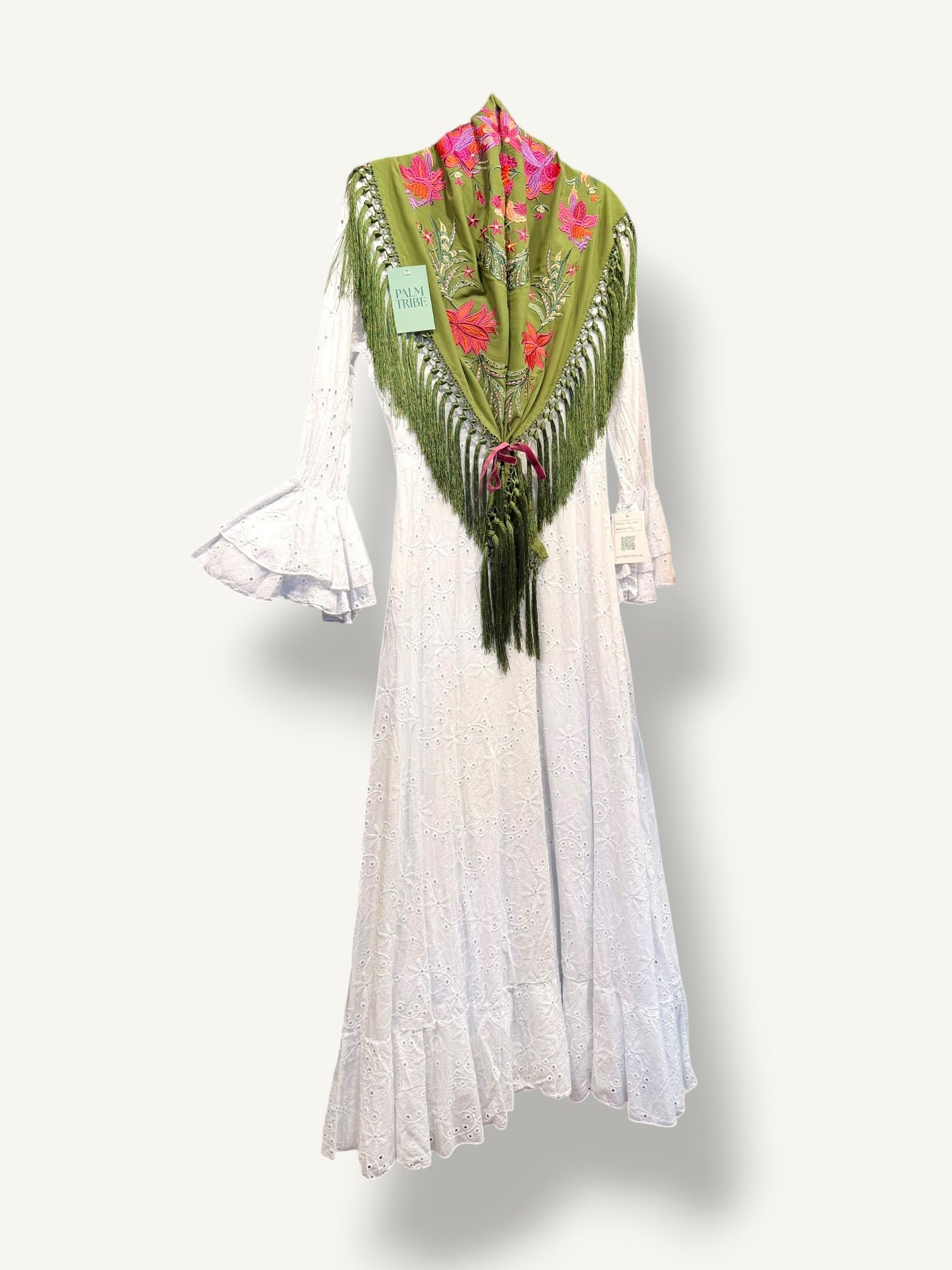 Bata Perforada blanca