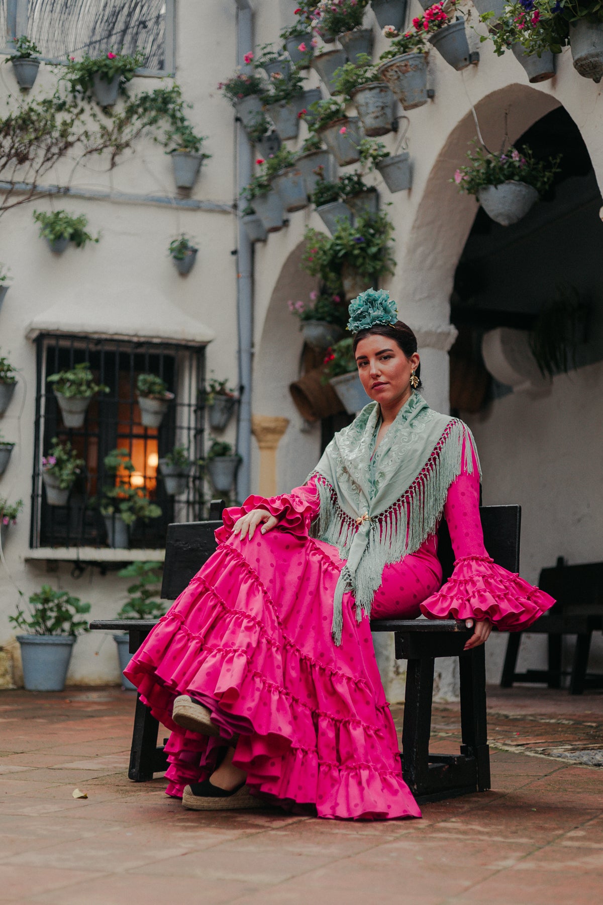 Mantoncillo Fantasía verde jabonoso bordado al tono