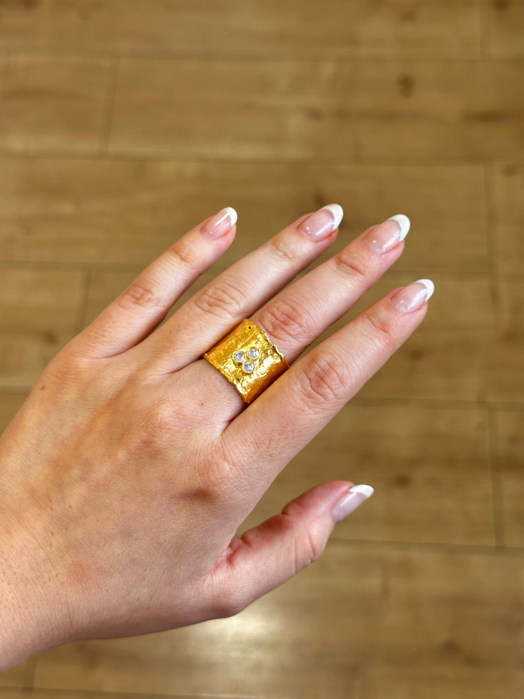 Anillo Agatha Blanco