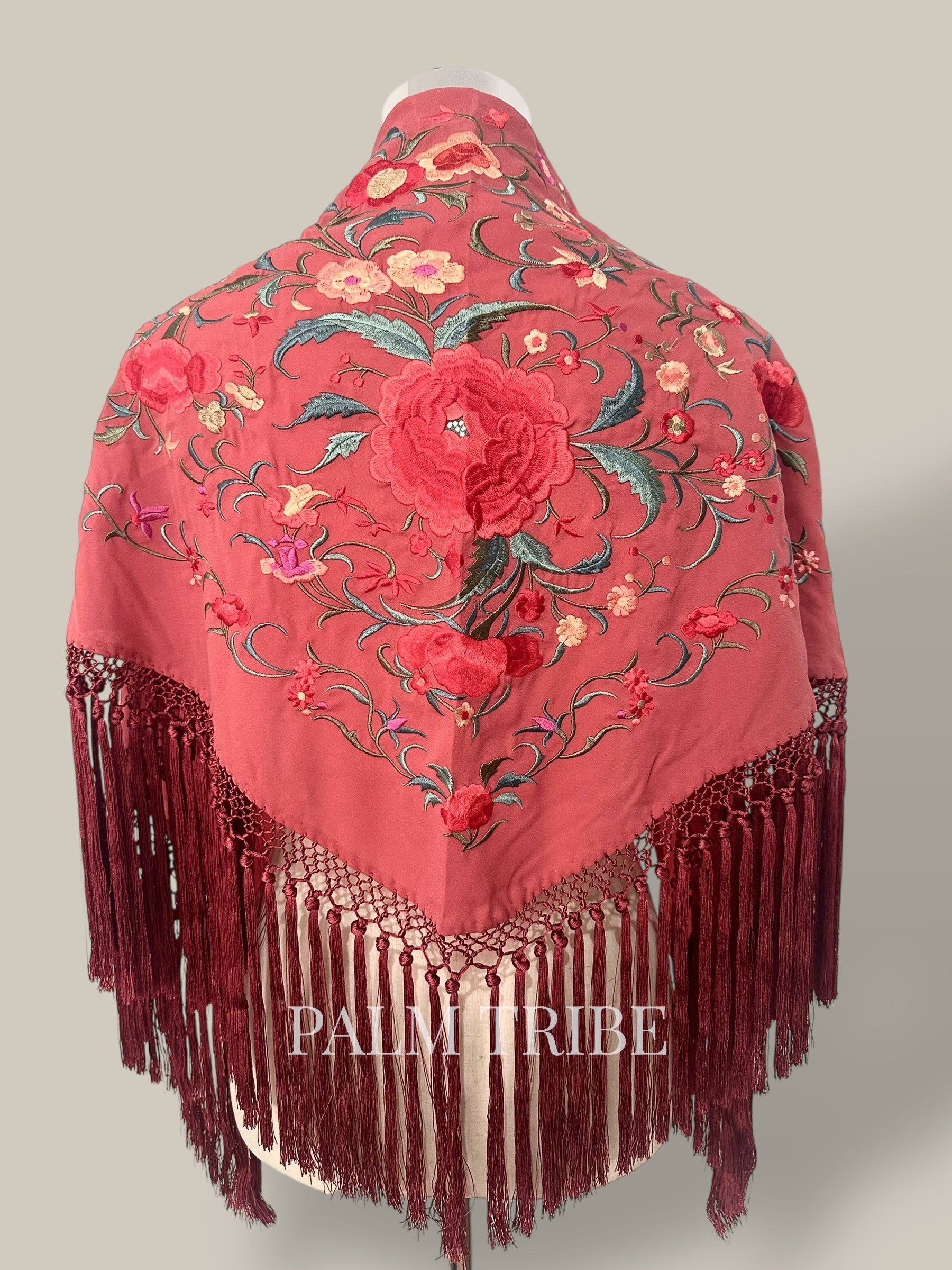 Mantoncillo Jaleo Rosa empolvado con rojo