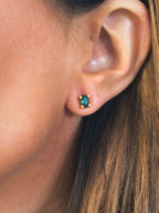 Pendiente botón cristal esmeralda