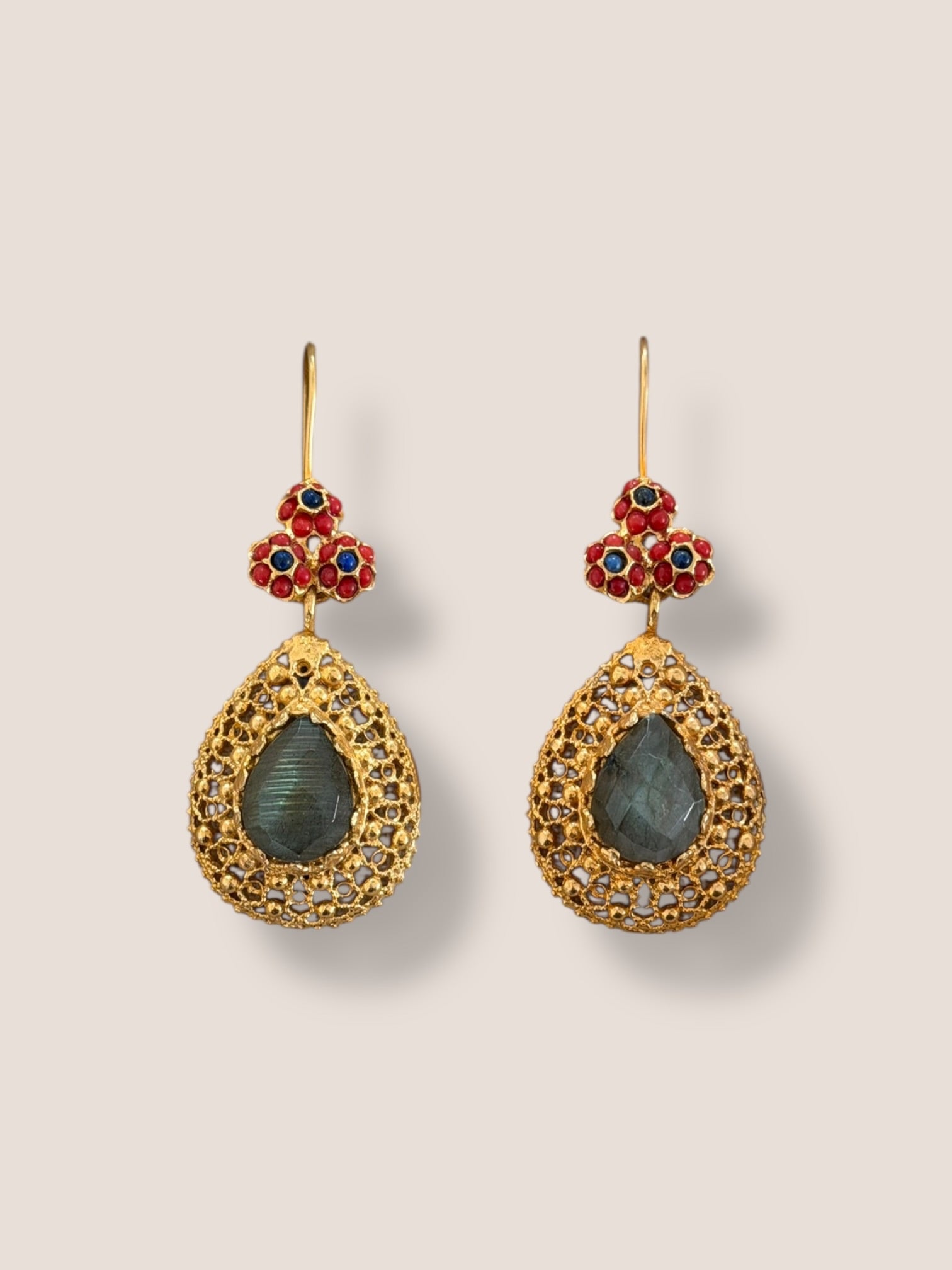 Pendientes Orobroy gris y rojo