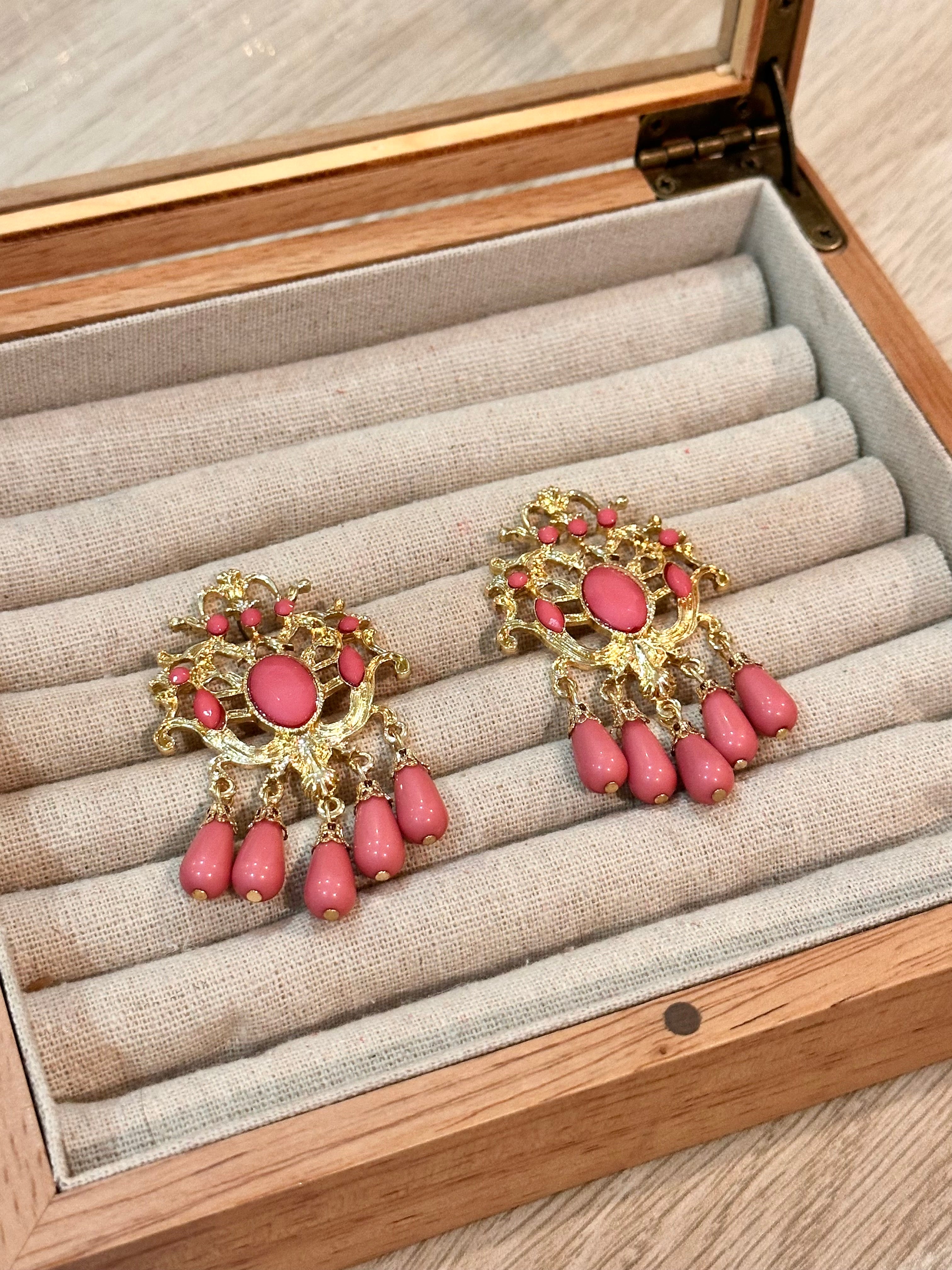 Pendientes menina coral