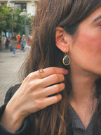 Pendiente lagrima negro