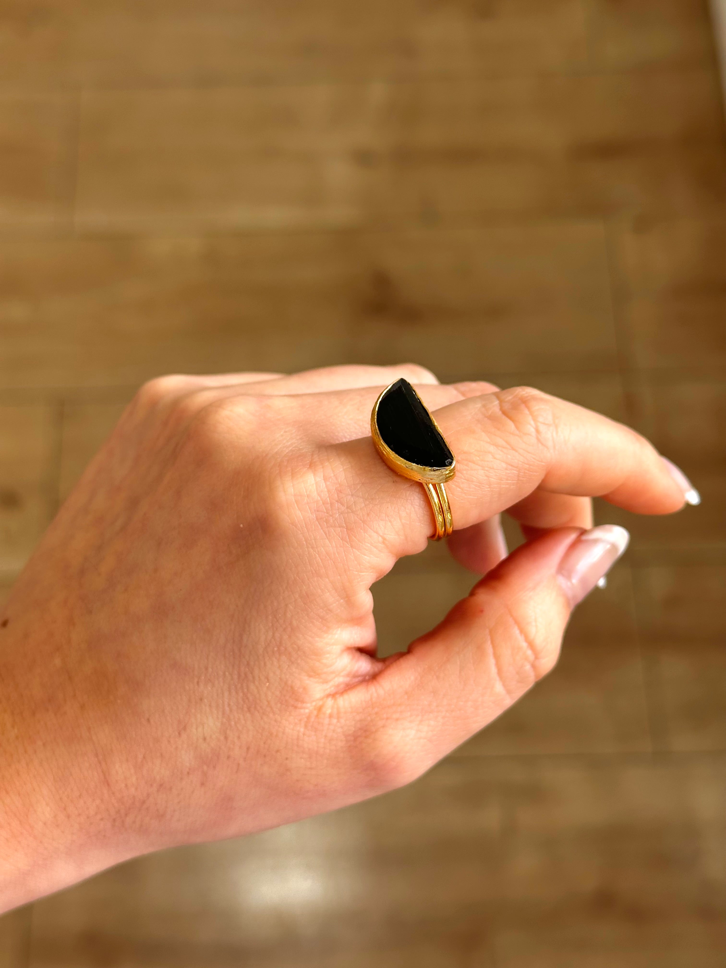 Anillo Afrodita negro