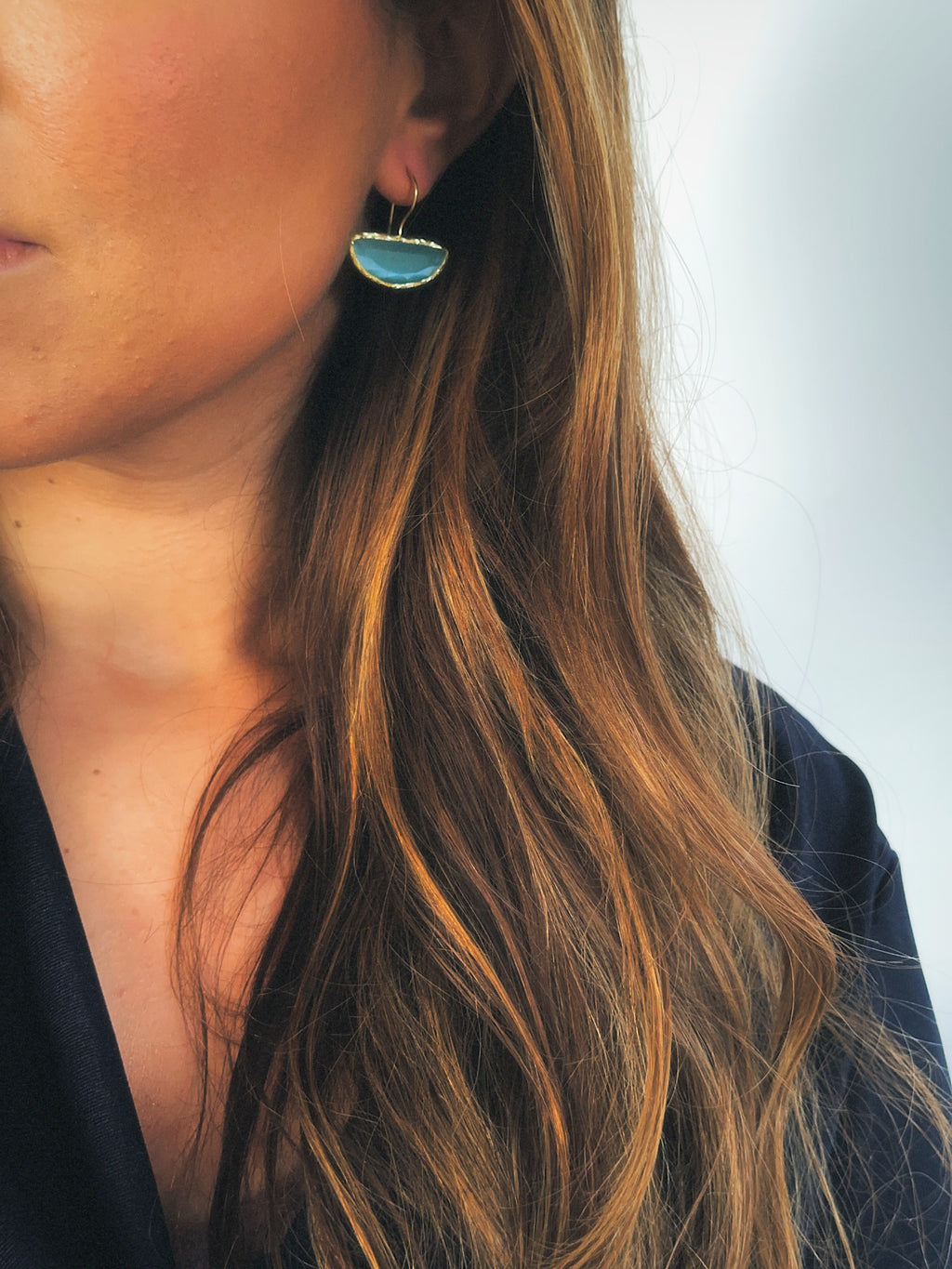 Pendiente abanico cristal azul claro