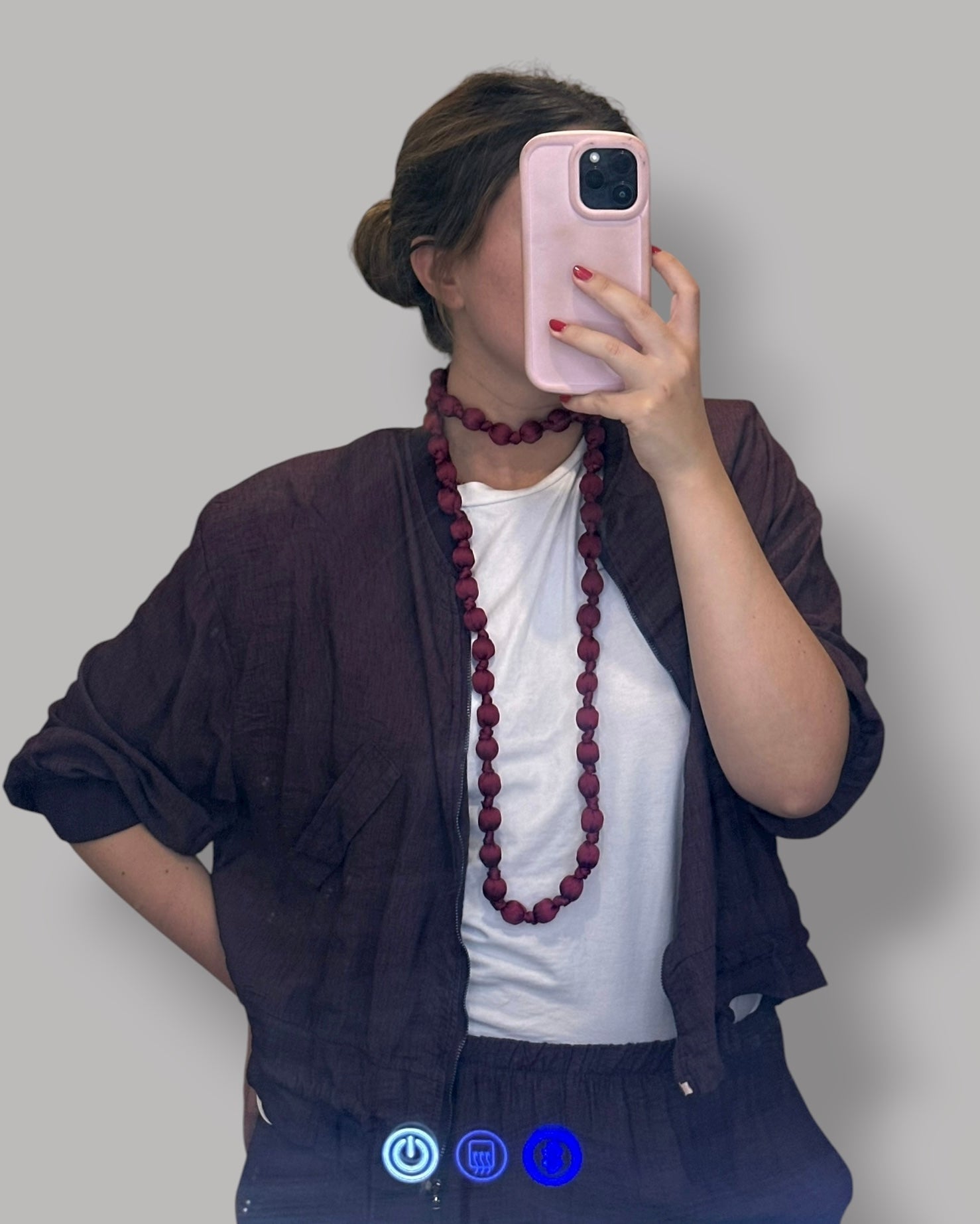 Collar Bolas Burdeos