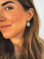 Pendiente gota cristal verde claro