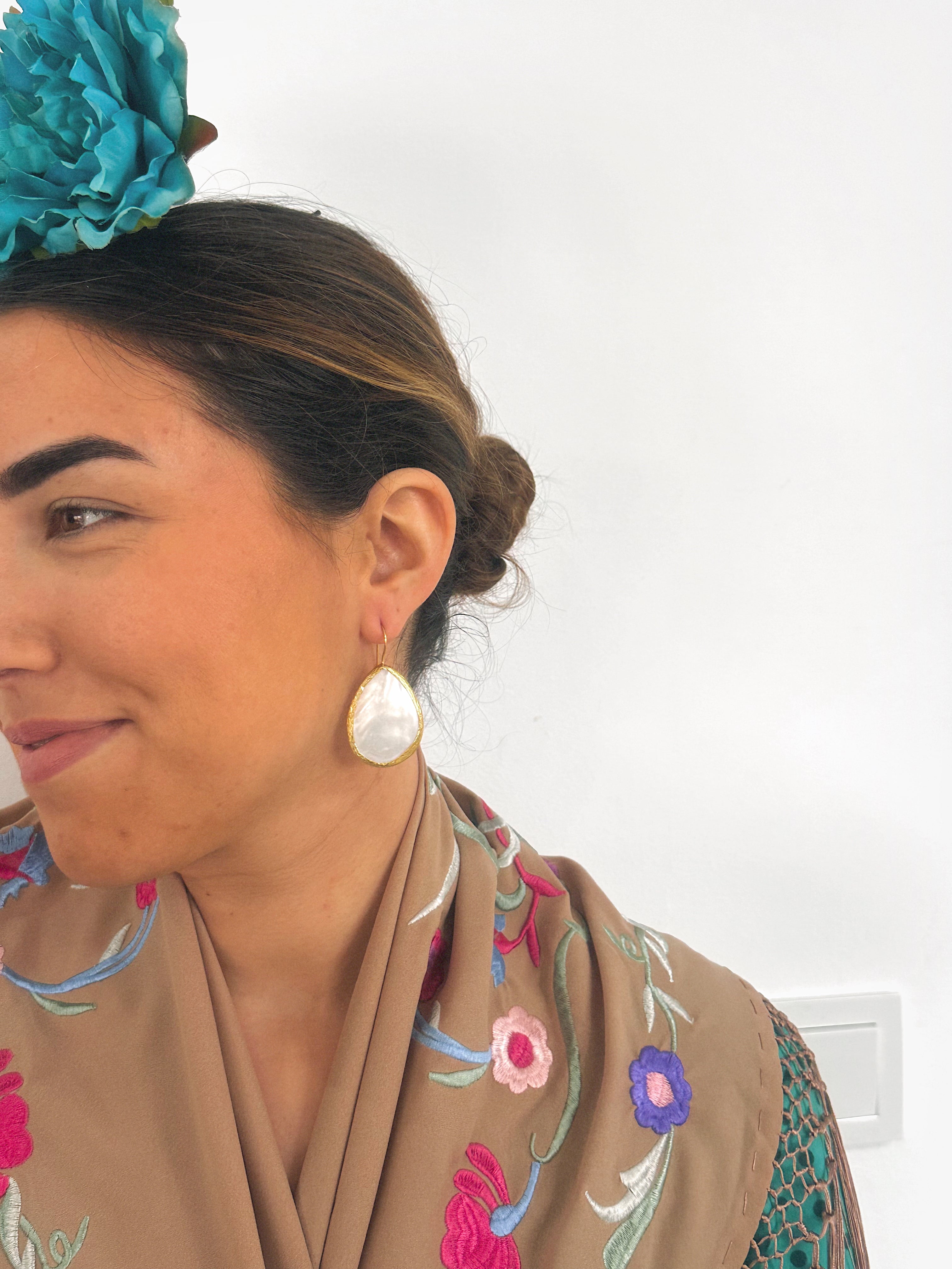 Pendientes gota nacarado