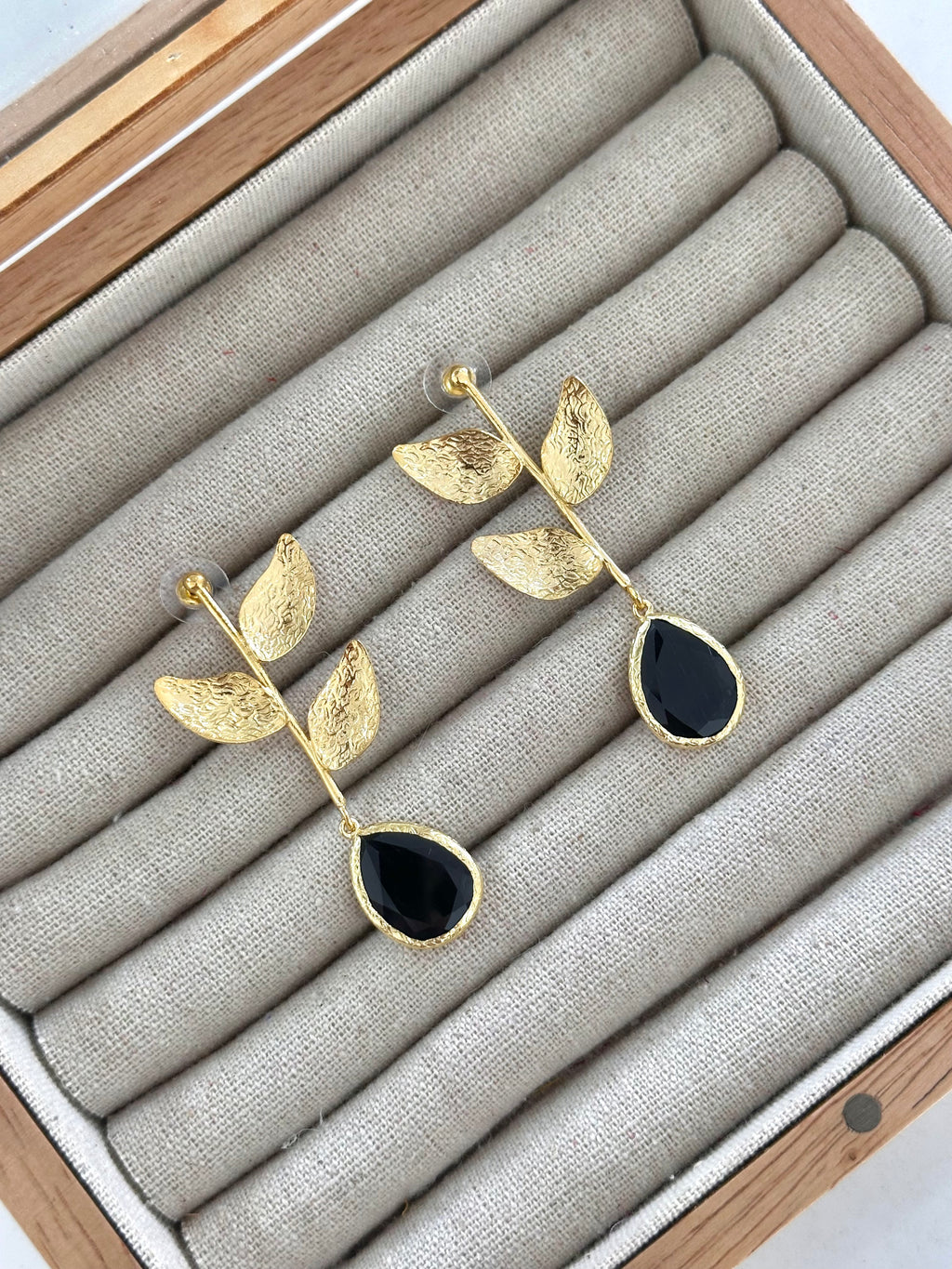 Pendientes Almería Negro