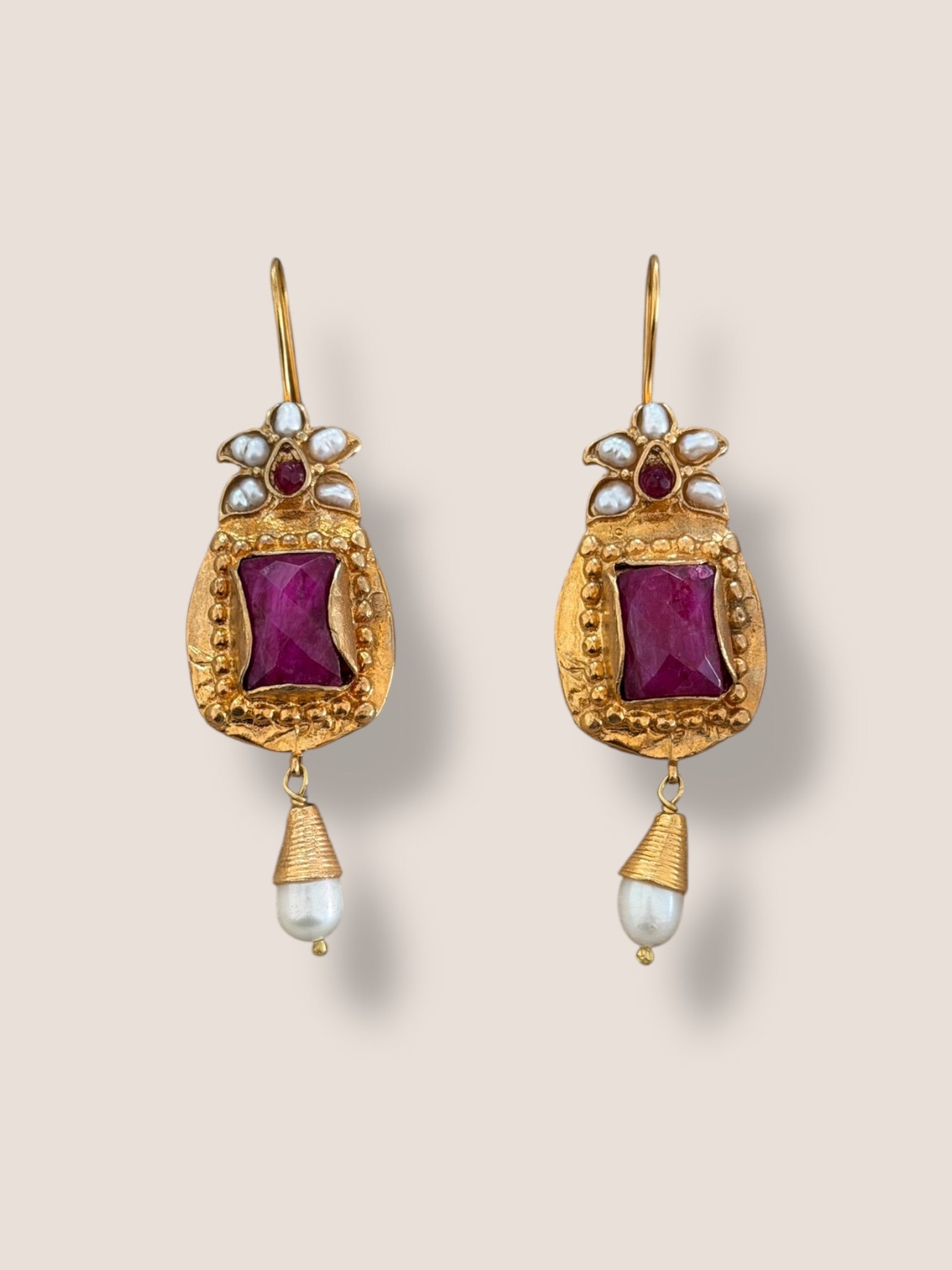 Pendientes Eloisa Buganvilla y perla