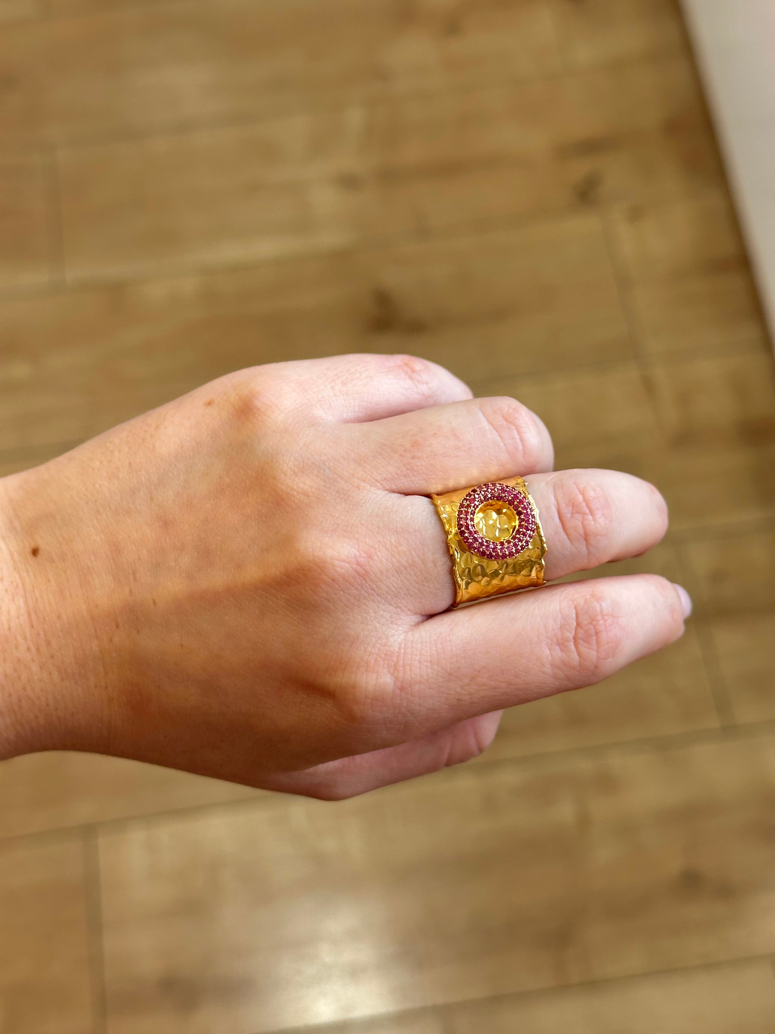 Anillo Maestranza Fucsia