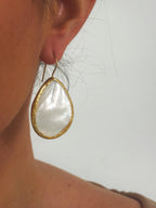 Pendientes gota nacarado