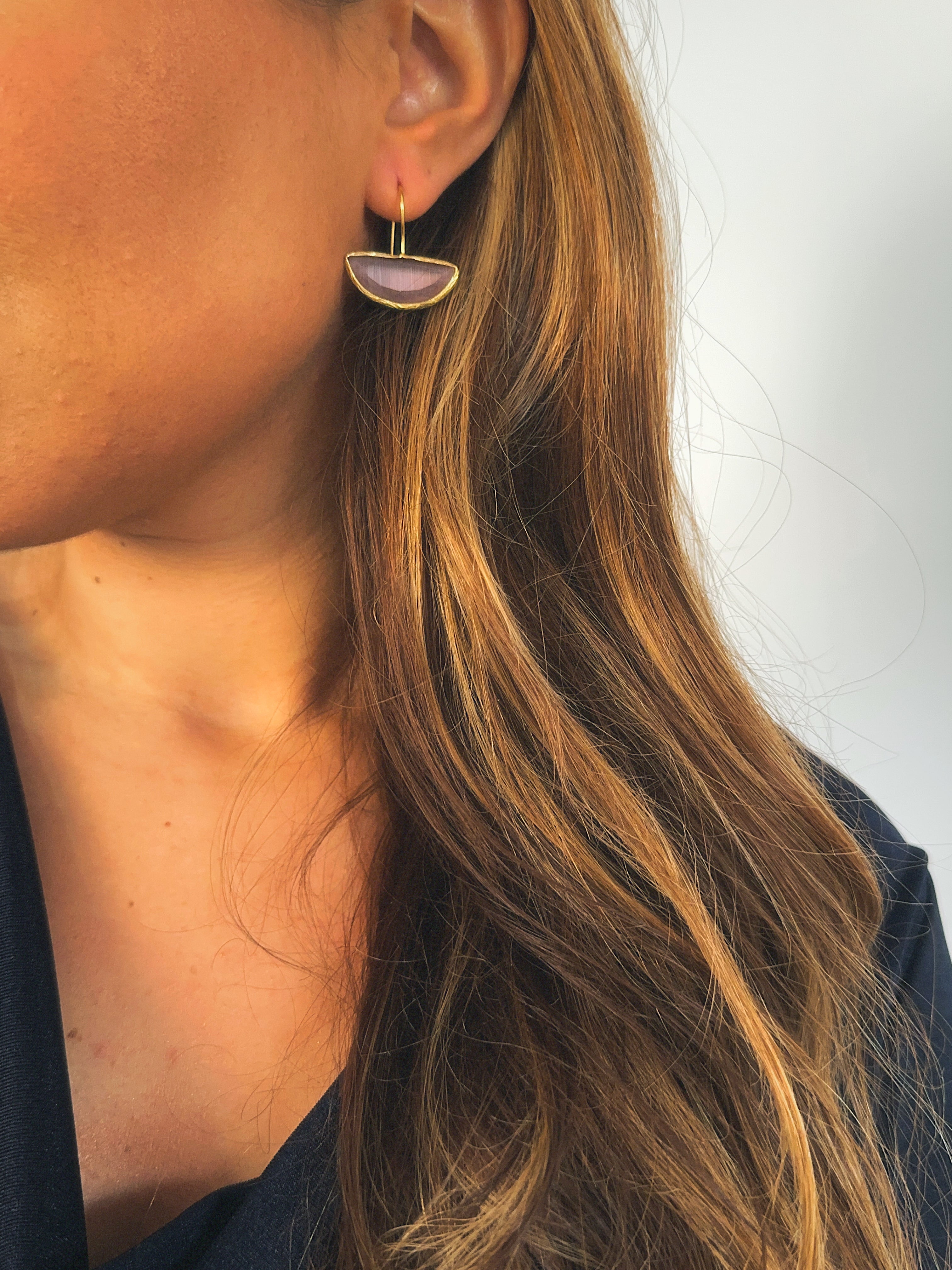 Pendiente abanico cristal malva