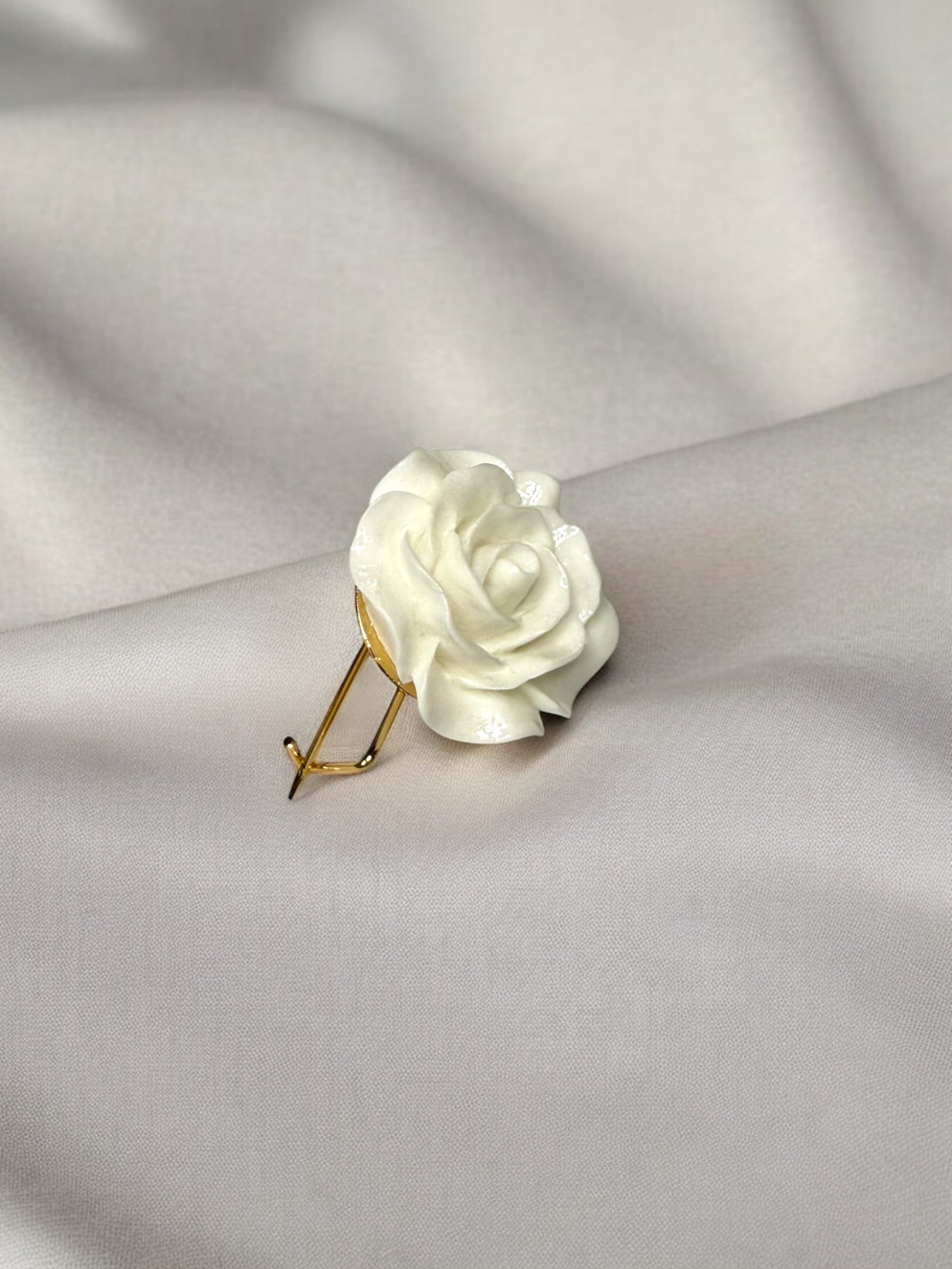 Broche Julieta Blanco
