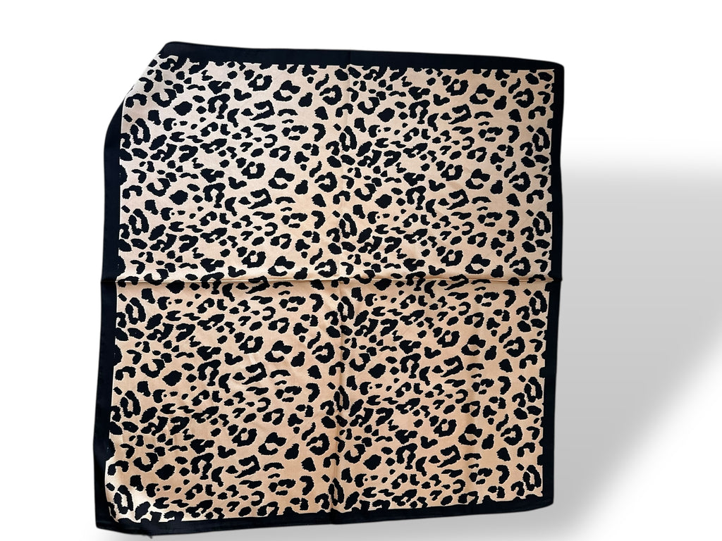 Pañuelo leopardo