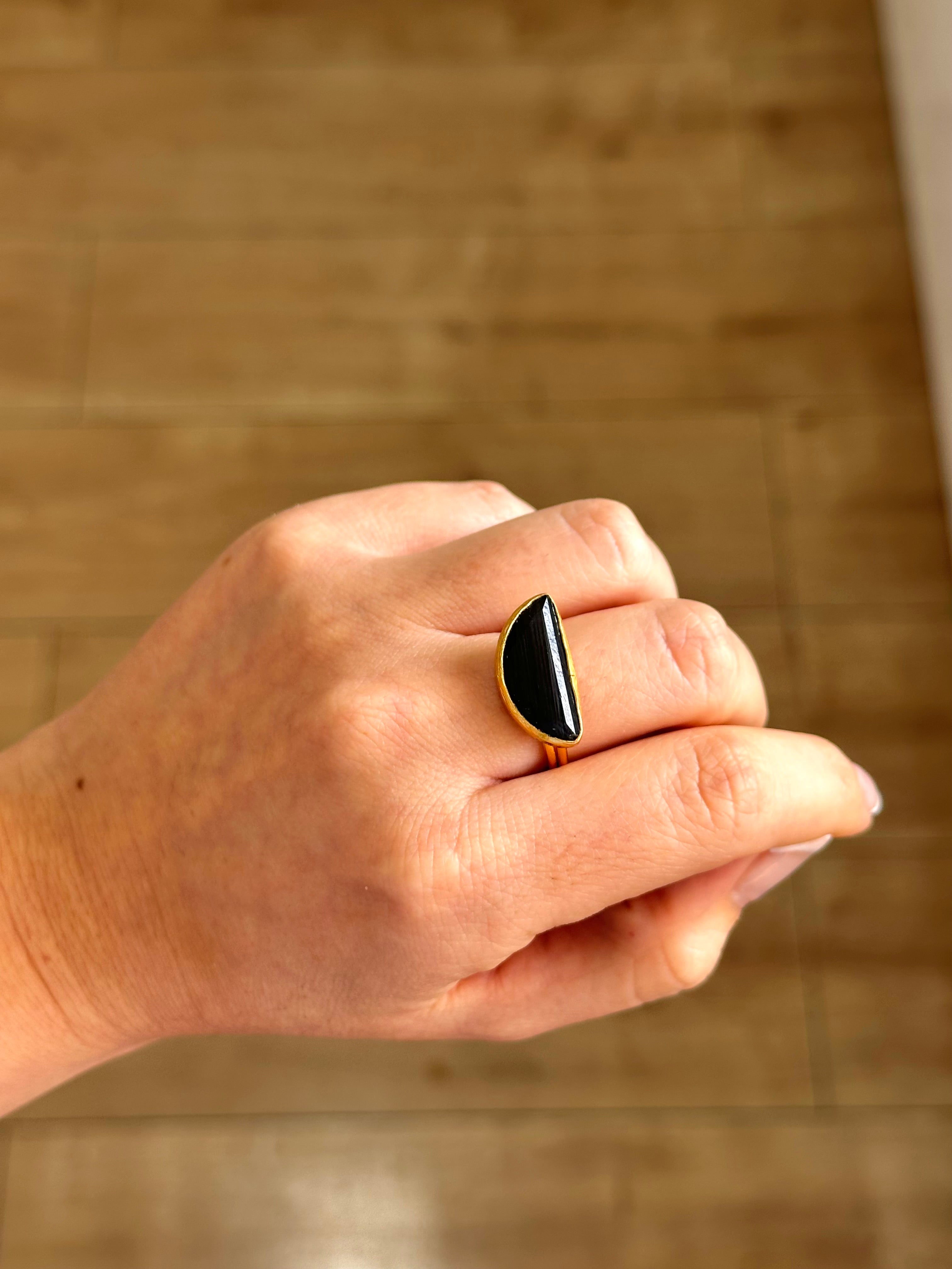 Anillo Afrodita negro