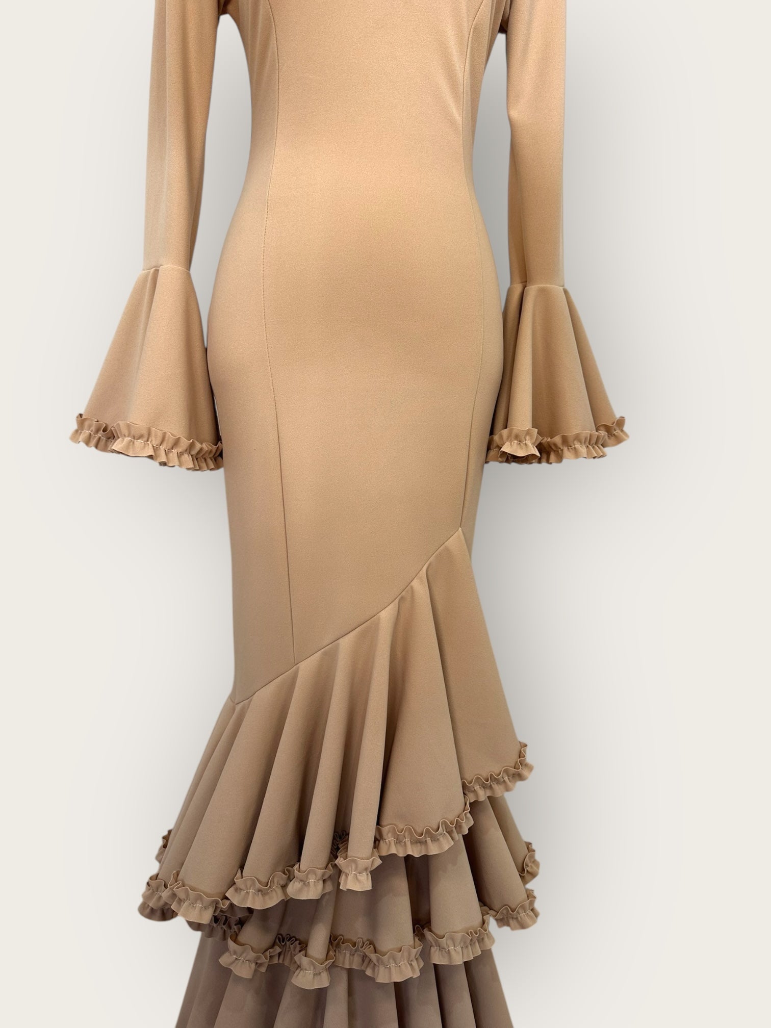 Vestido Carmesí Camel