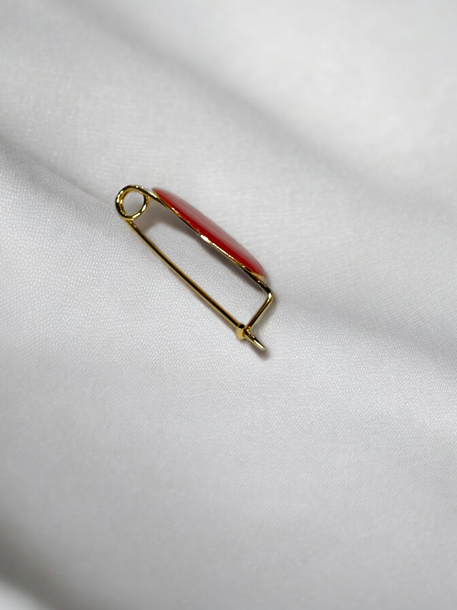 Broche Liso Rojo