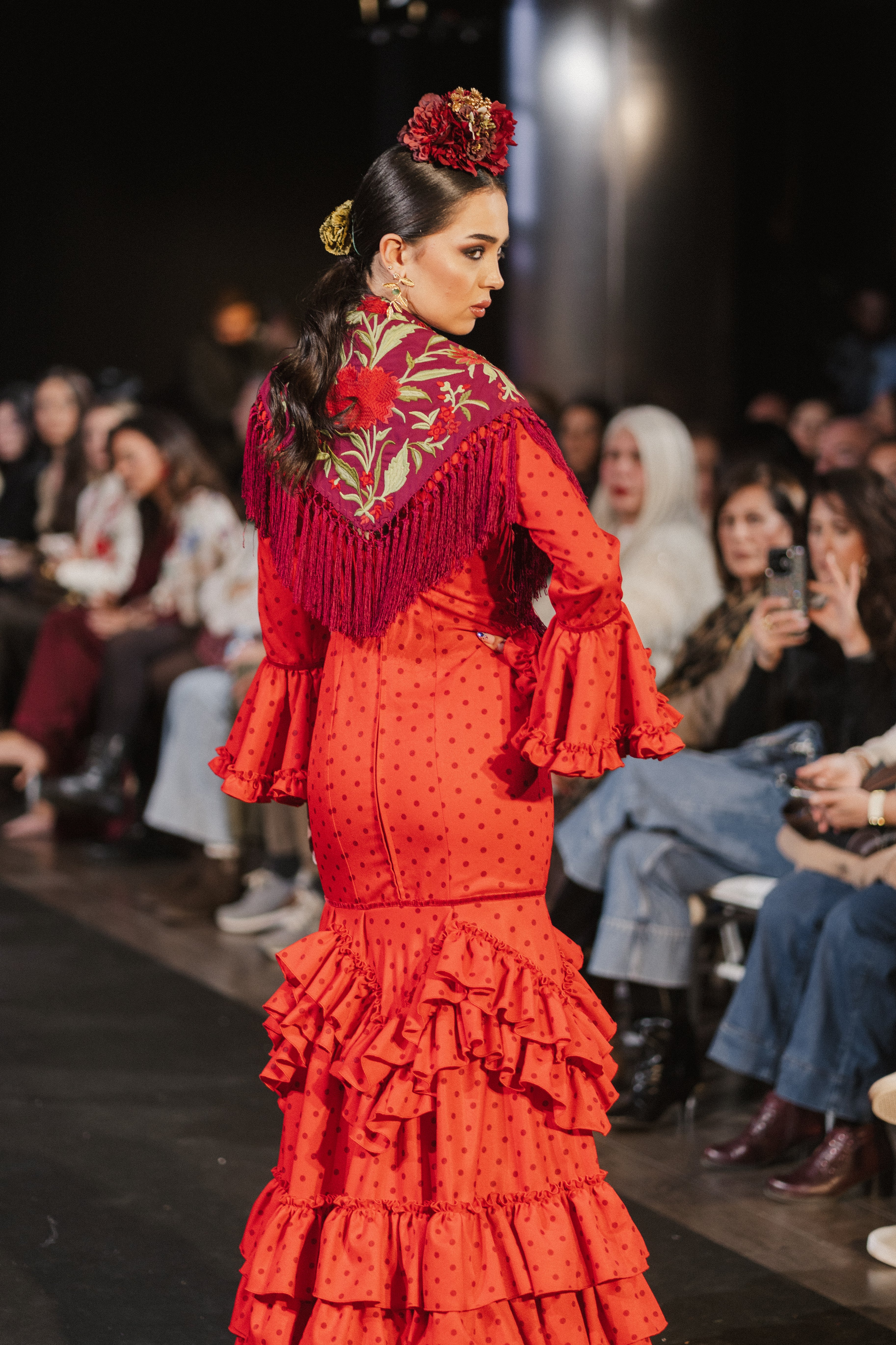 Traje de Flamenca - Modelo Triana rojo lunar burdeos