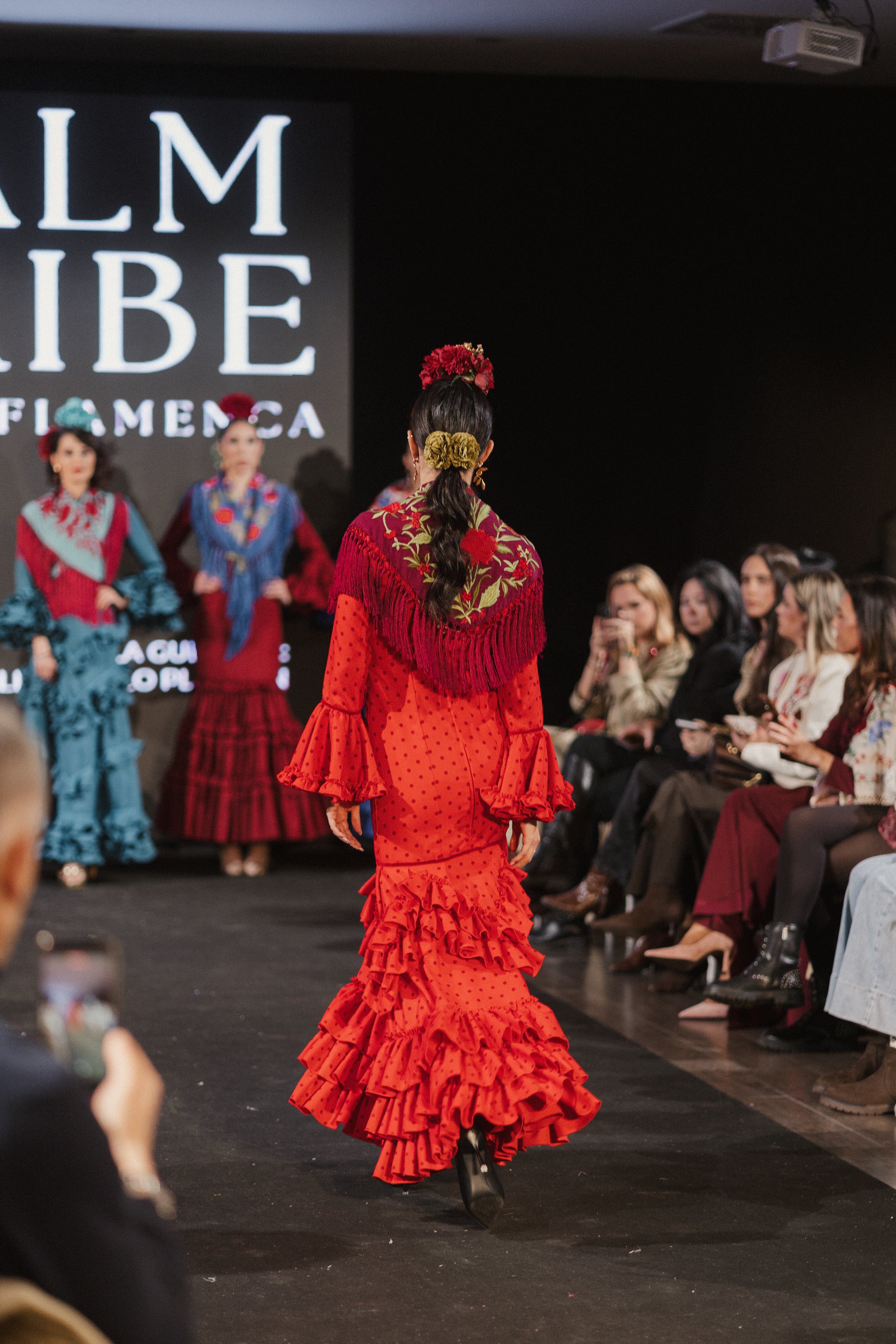Traje de Flamenca - Modelo Triana rojo lunar burdeos