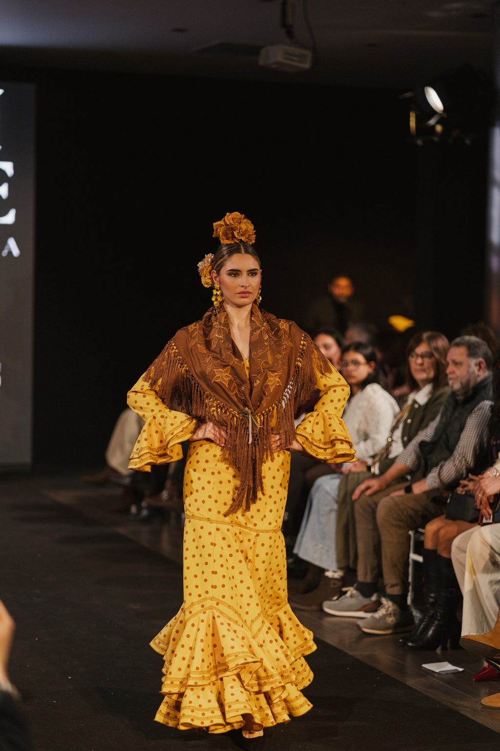 Traje de Flamenca - Modelo María Albero lunar marrón