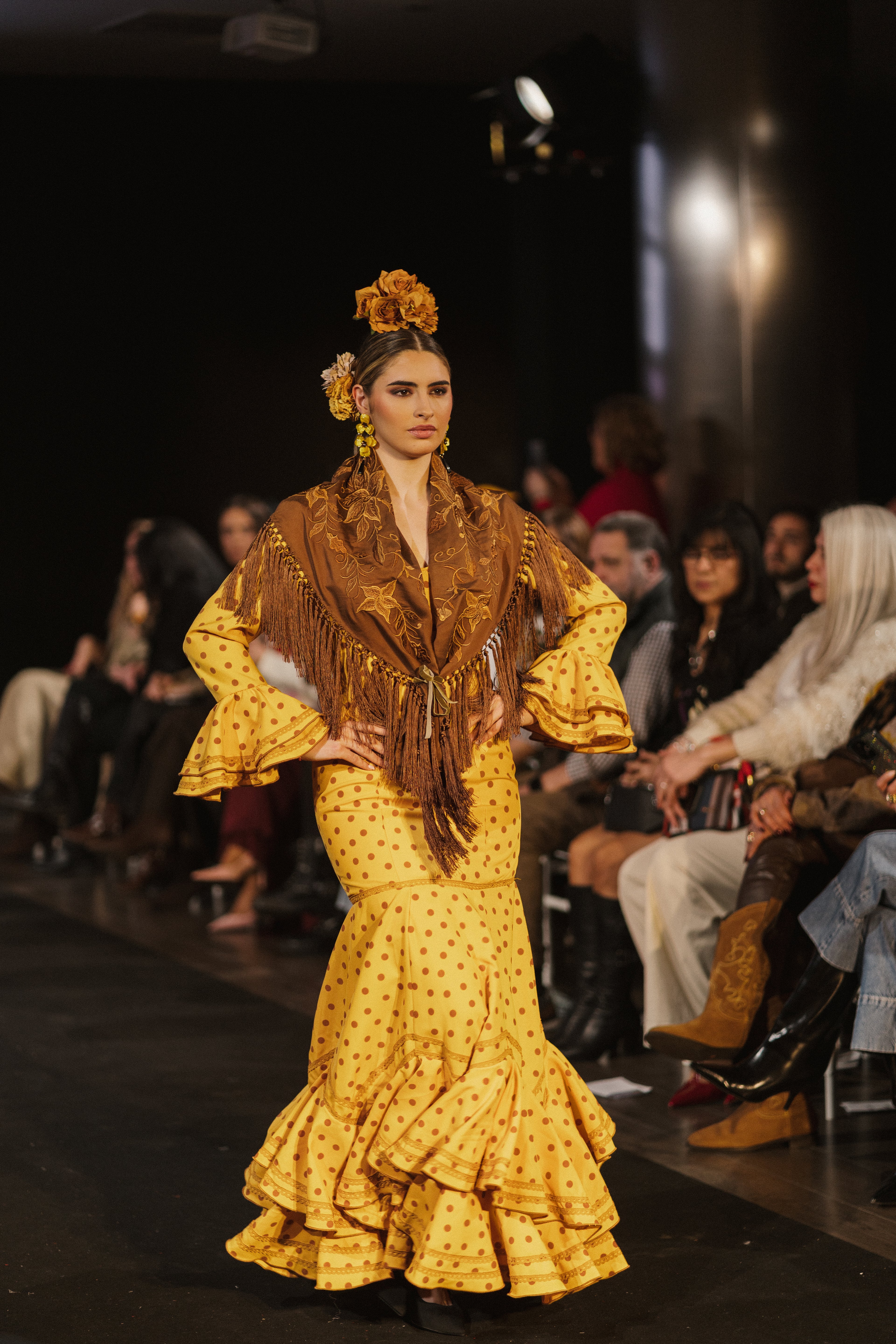 Traje de Flamenca - Modelo María Albero lunar marrón