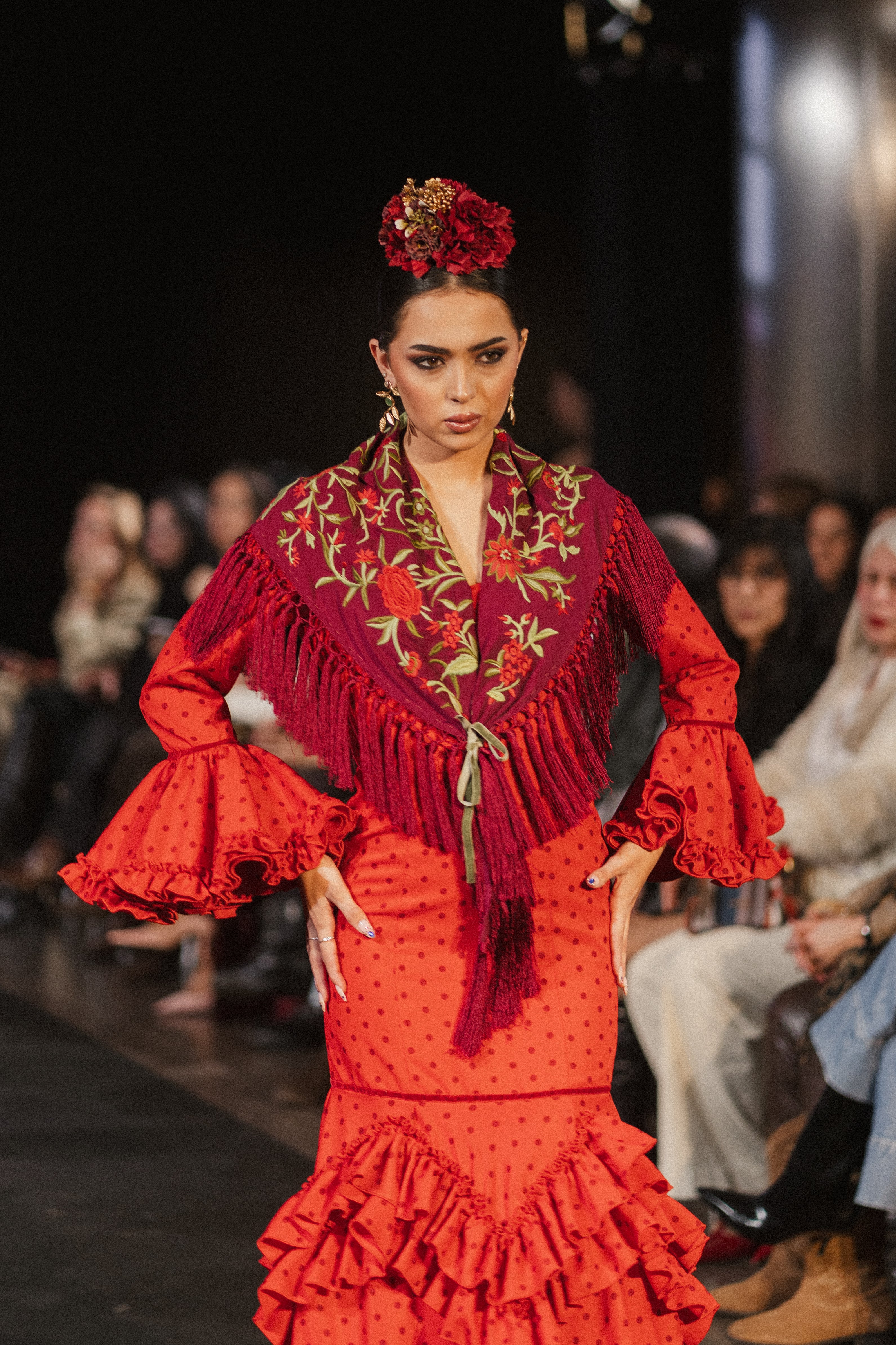 Traje de Flamenca - Modelo Triana rojo lunar burdeos