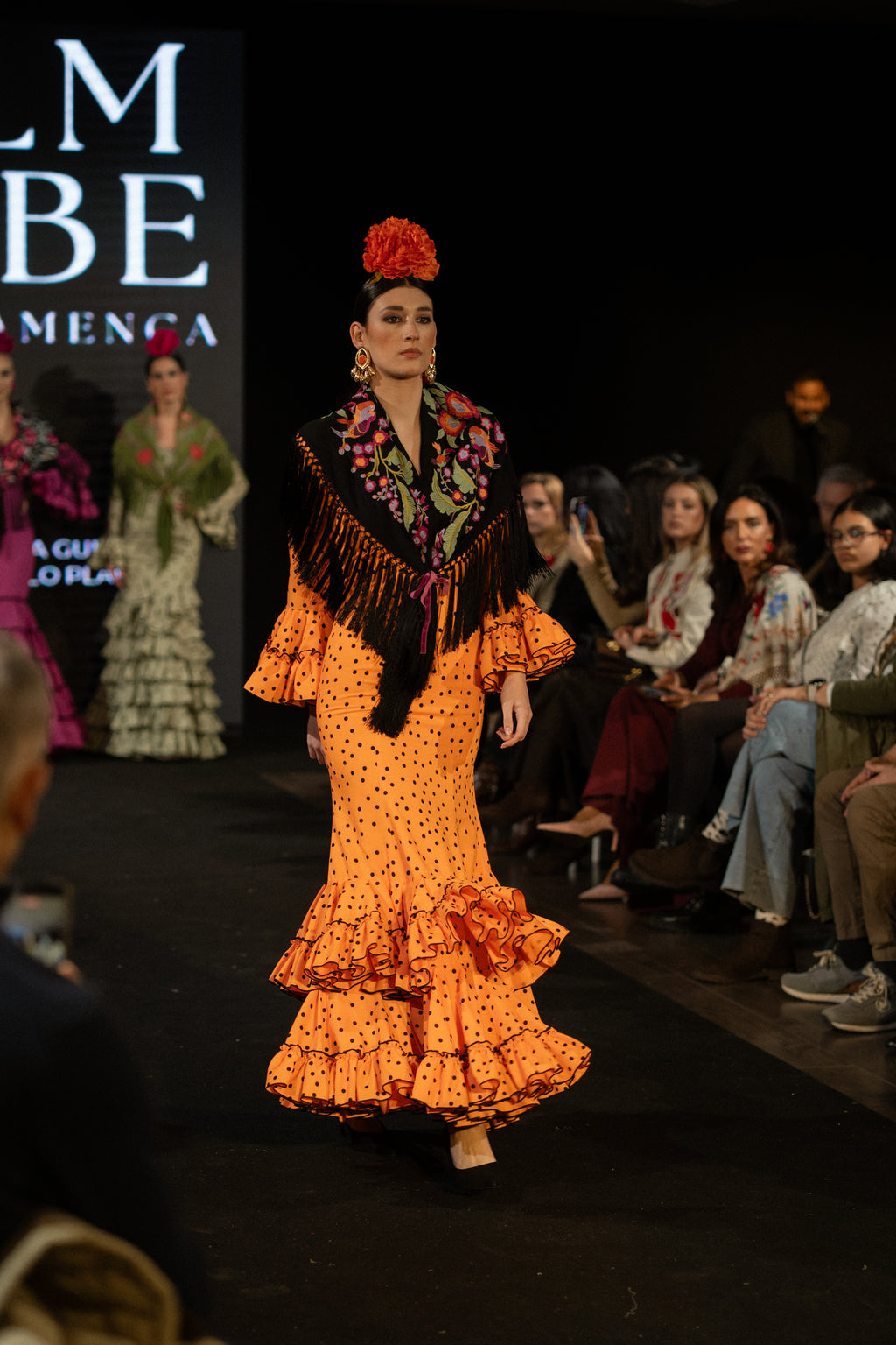 Traje de flamenca - Modelo Rocío Naranja lunar negro