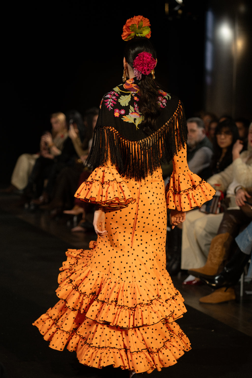 Traje de flamenca - Modelo Rocío Naranja lunar negro