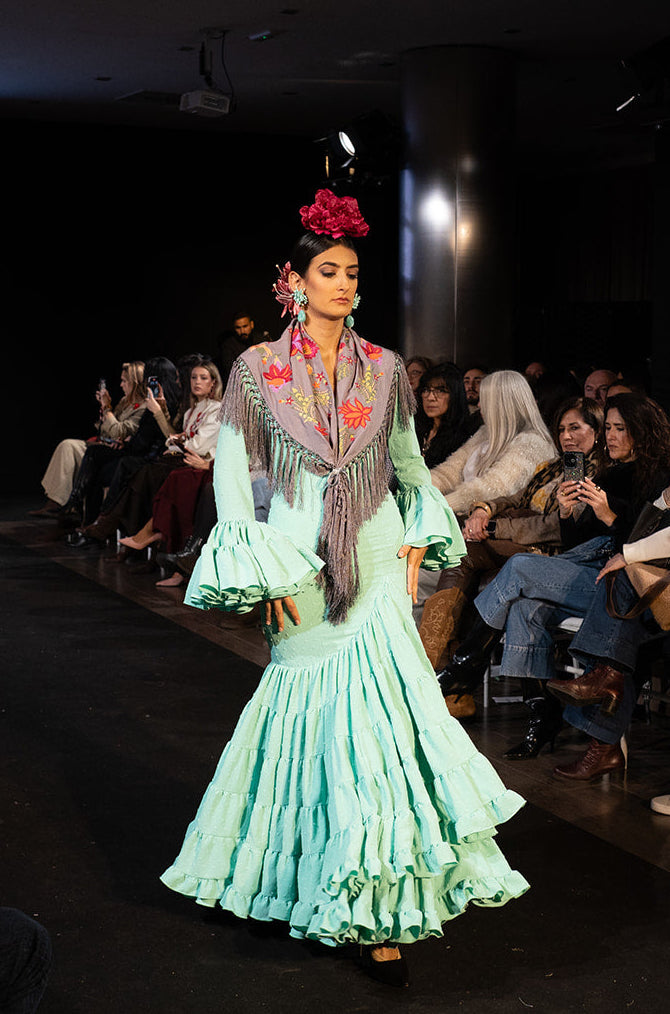 Vestido de flamenca - Modelo Lola Plumeti Turquesa