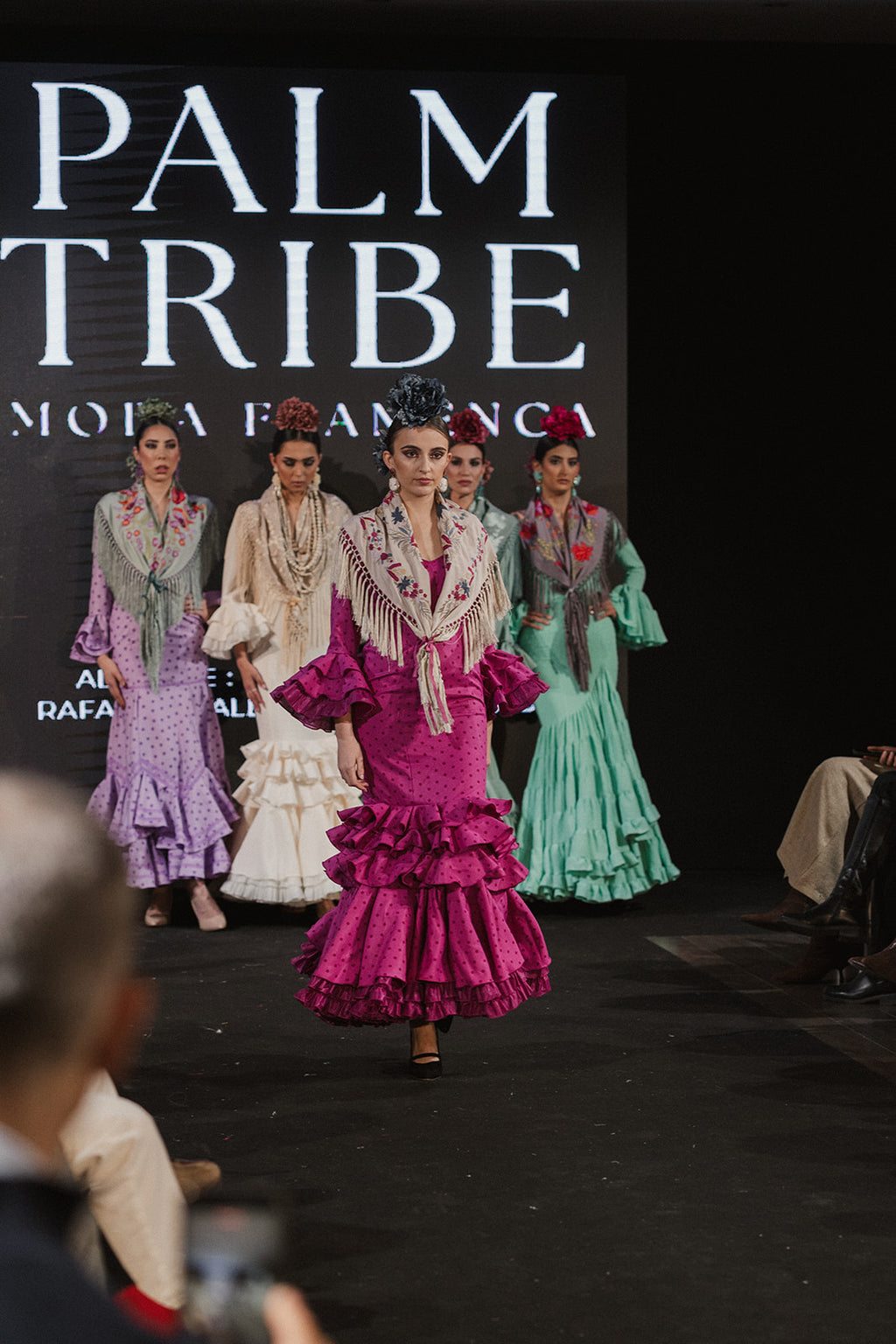 Traje de Flamenca - Modelo Macarena buganvilla Lunar Oscuro