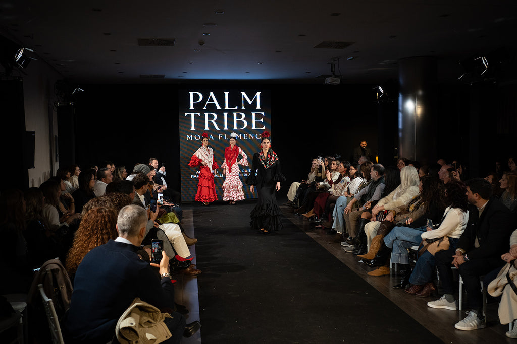 Traje de flamenca - Modelo Rocío Negro