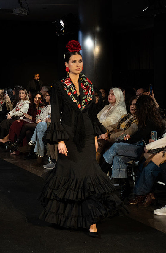 Traje de flamenca - Modelo Rocío Negro