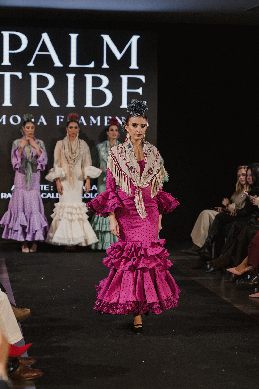 Traje de Flamenca - Modelo Macarena buganvilla Lunar Oscuro
