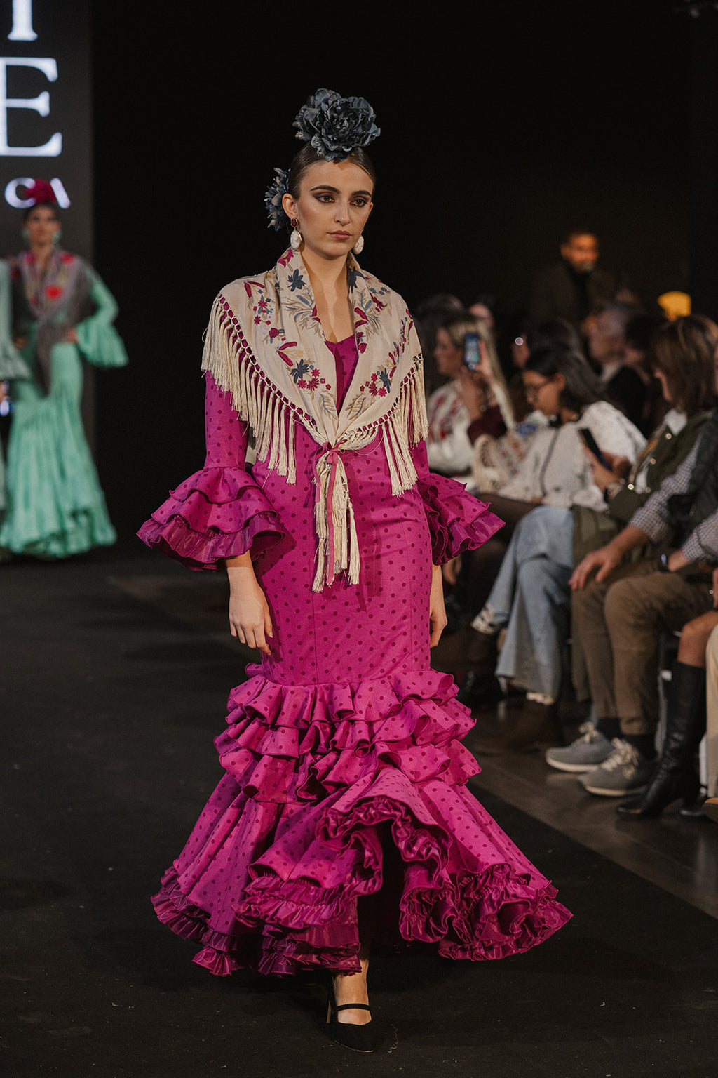 Traje de Flamenca - Modelo Macarena buganvilla Lunar Oscuro