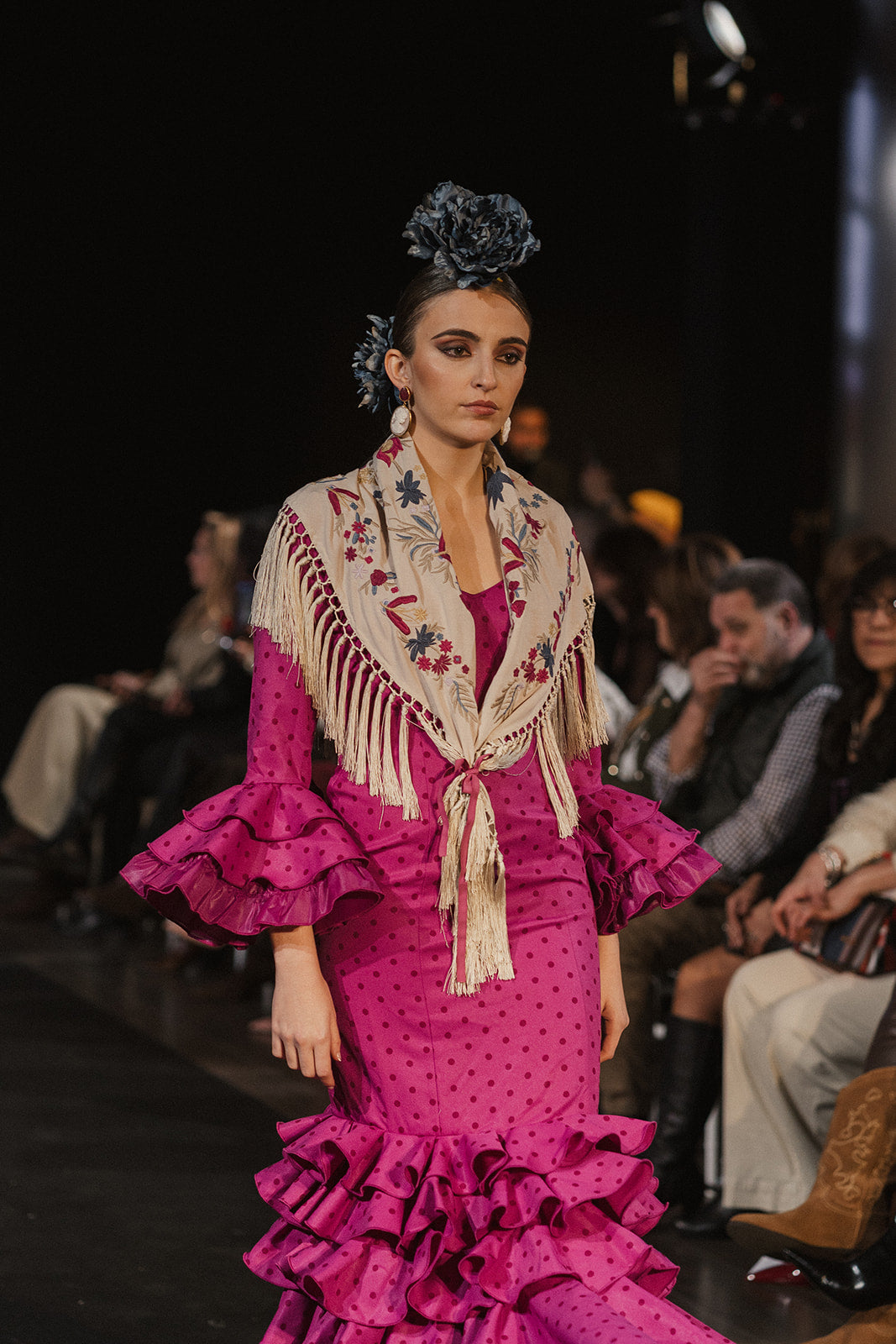 Traje de Flamenca - Modelo Macarena buganvilla Lunar Oscuro