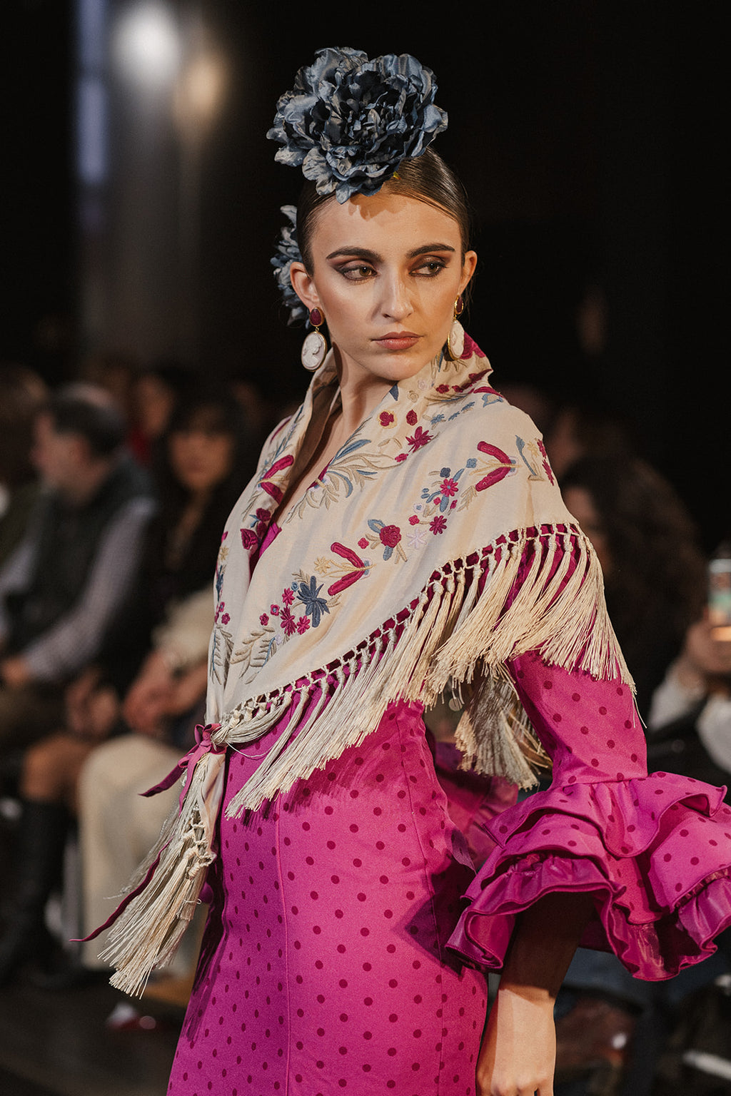 Traje de Flamenca - Modelo Macarena buganvilla Lunar Oscuro