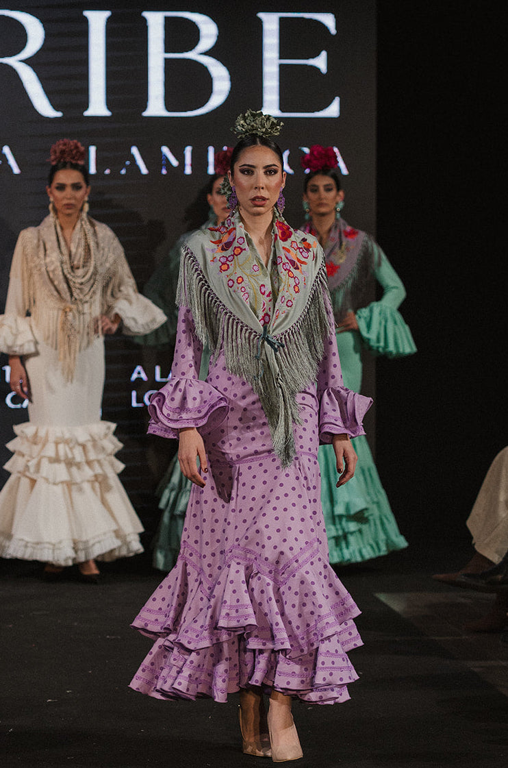 Traje de Flamenca - Modelo María Albero Lila lunar morado