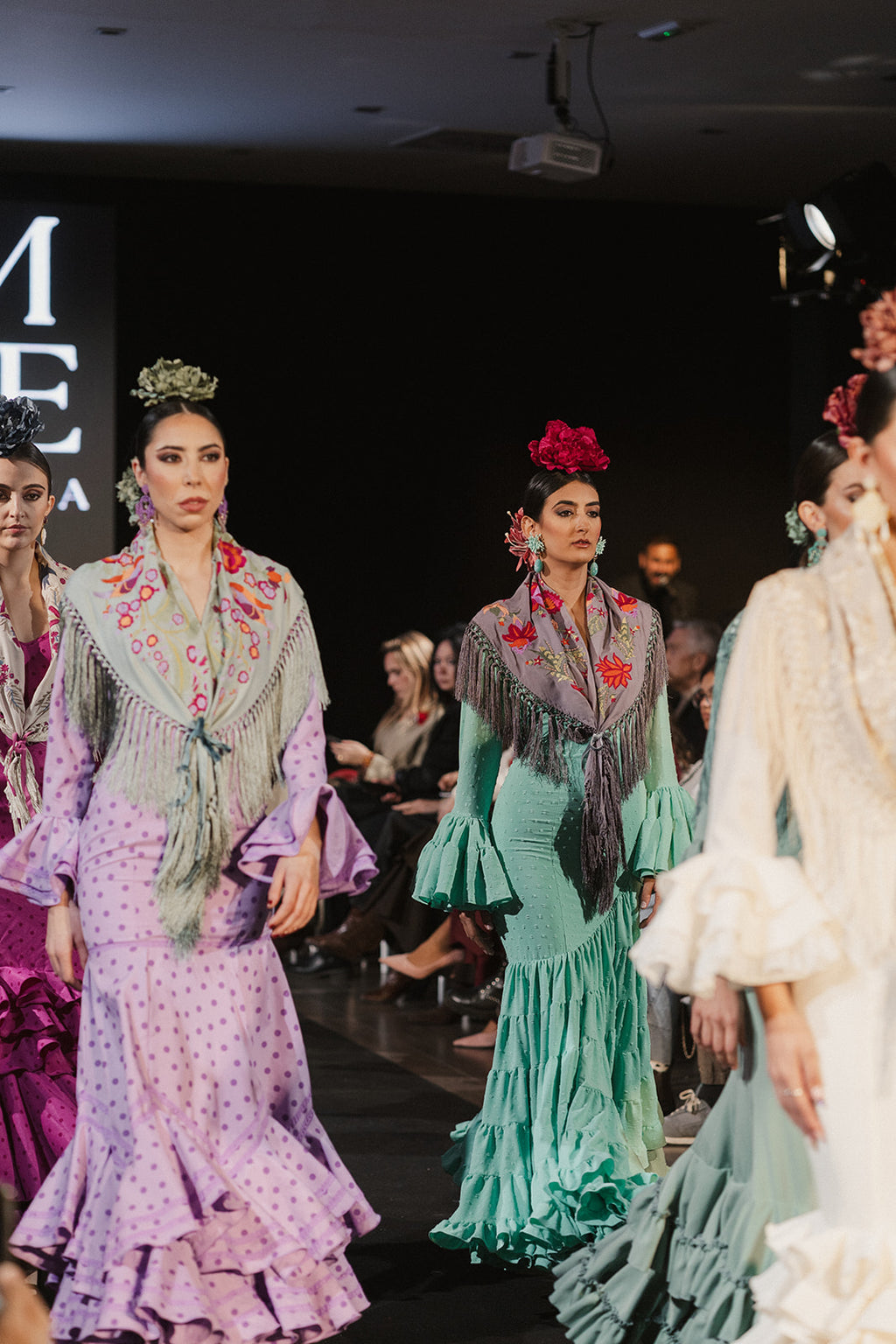 Traje de Flamenca - Modelo María Albero Lila lunar morado