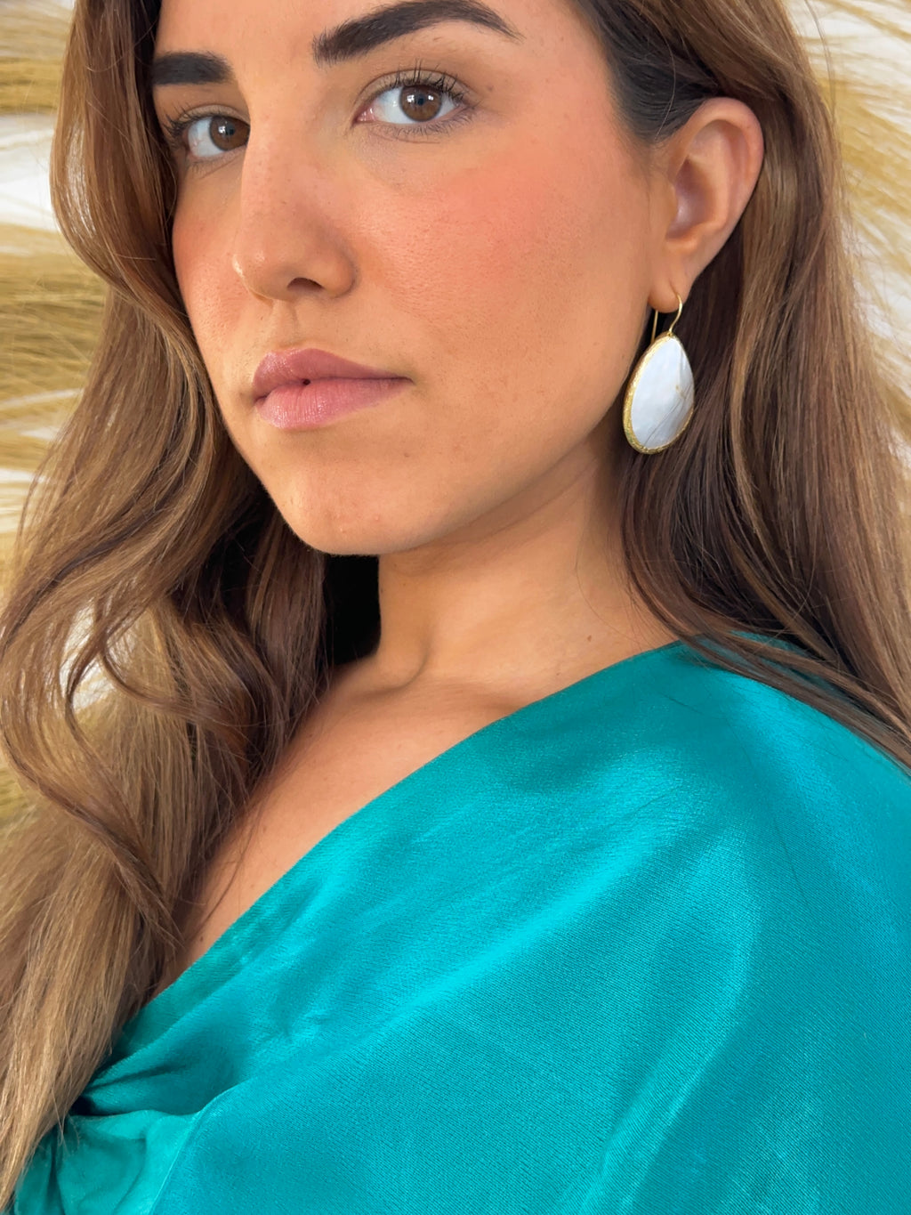 Pendientes gota nacarado