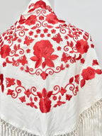 Mantoncillo Fantasía Blanco bordado Coral