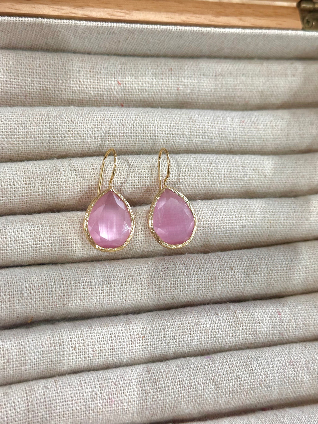 Pendiente lagrima rosa