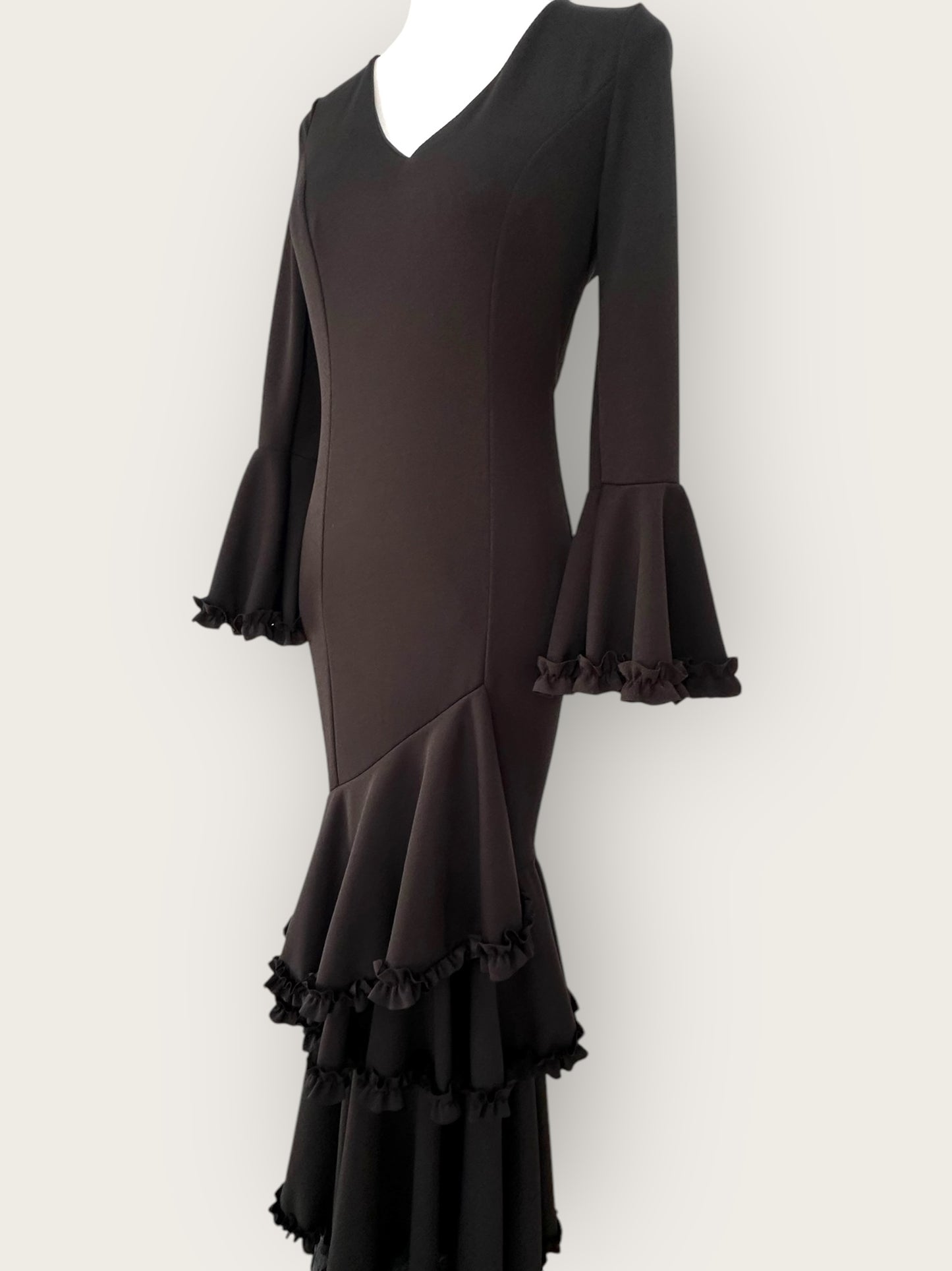 Vestido Carmesí Negro