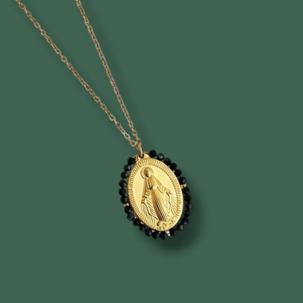 Collar medalla religiosa negro