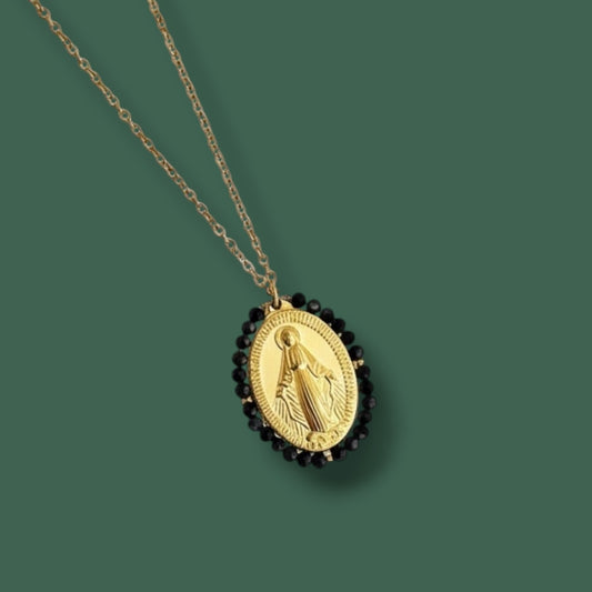 Collar medalla religiosa negro