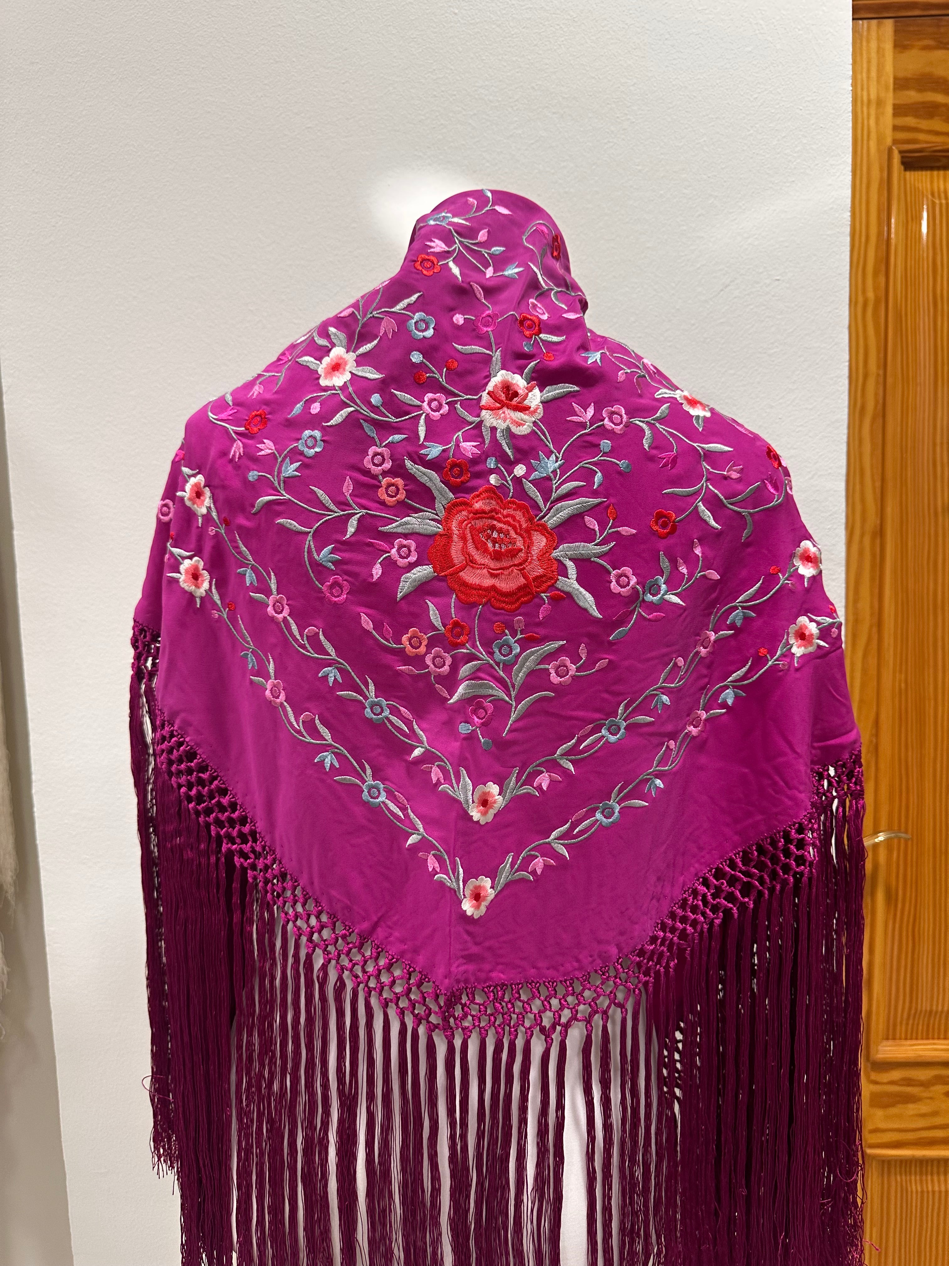 Mantoncillo Dolores buganvilla