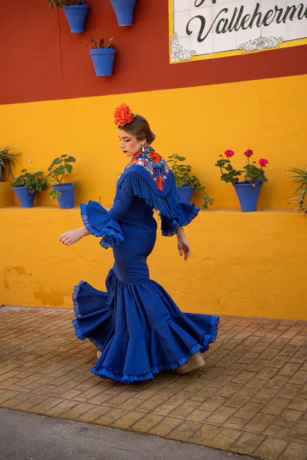 Traje de flamenca - Modelo Gloria Azul Eléctrico